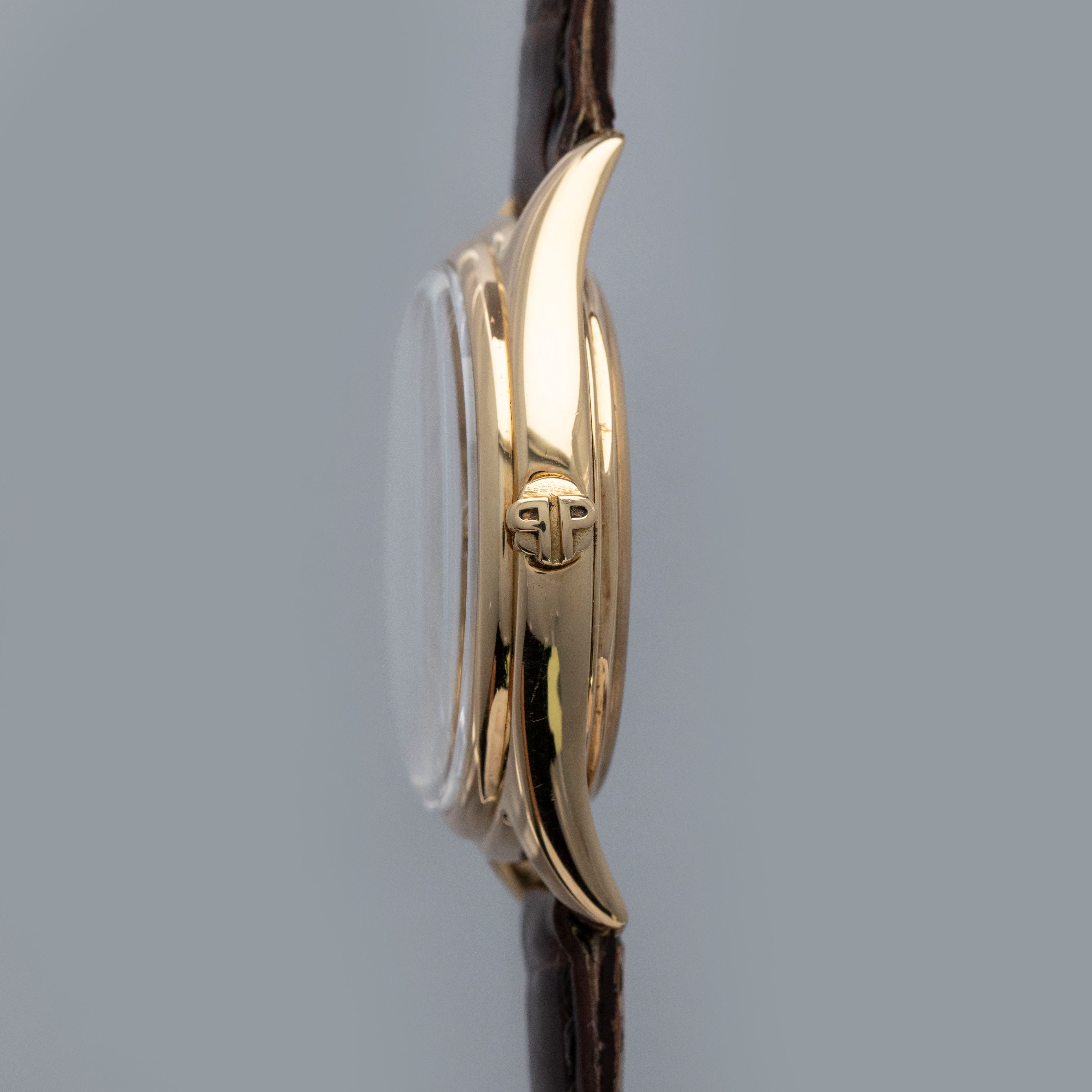 Patek Philippe Calatrava 2526J Enamel Dial 18k YG with Extract of