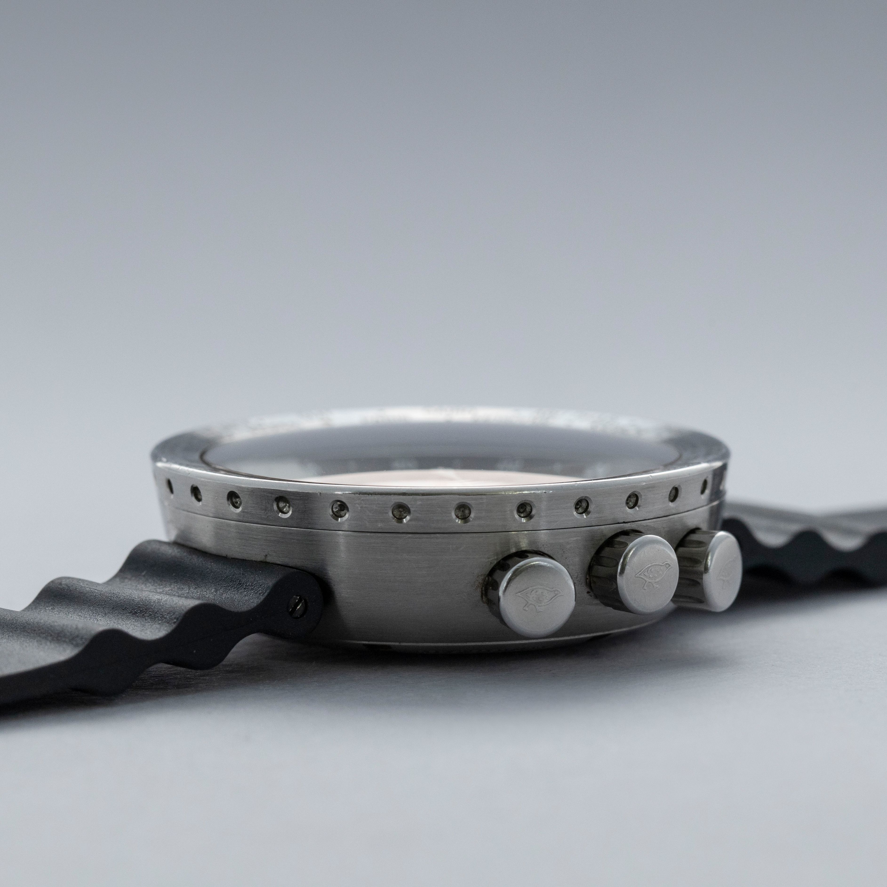 Ikepod Seaslug World Time Alarm Ref. SA01 | Auctions | Loupe This