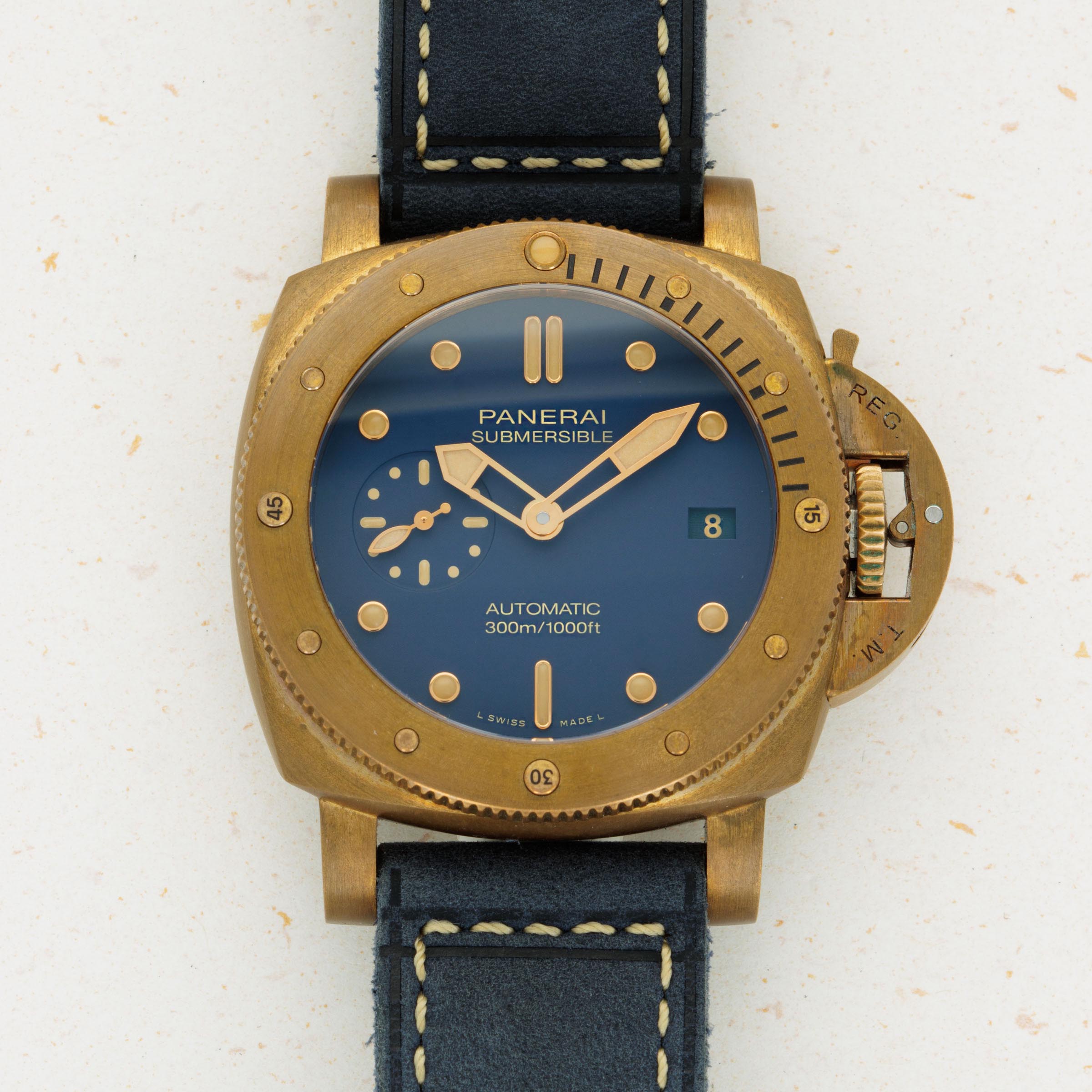 Panerai Submersible PAM1074 Bronzo Auctions Loupe This