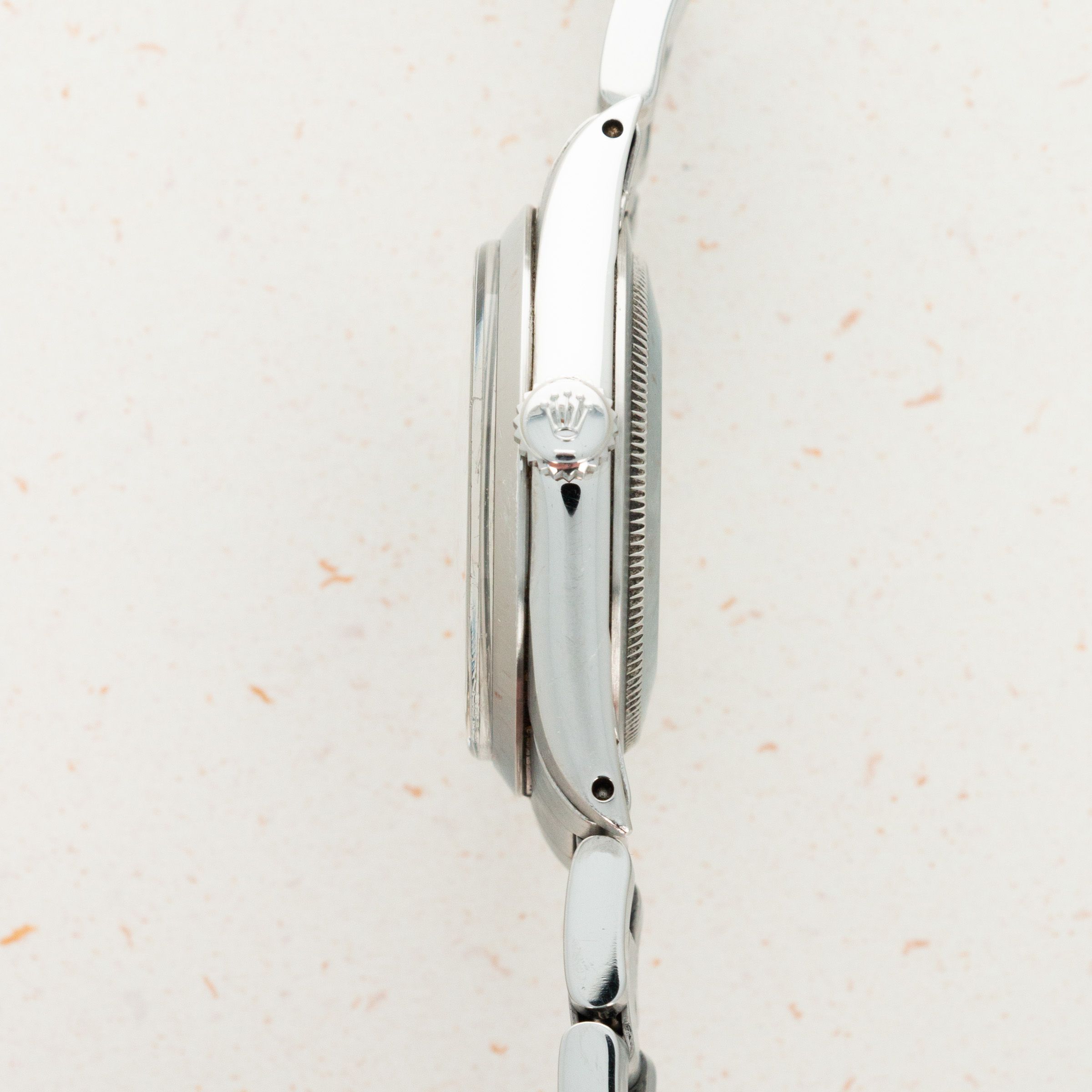 Rolex Explorer 1016 R-Serial | Auctions | Loupe This