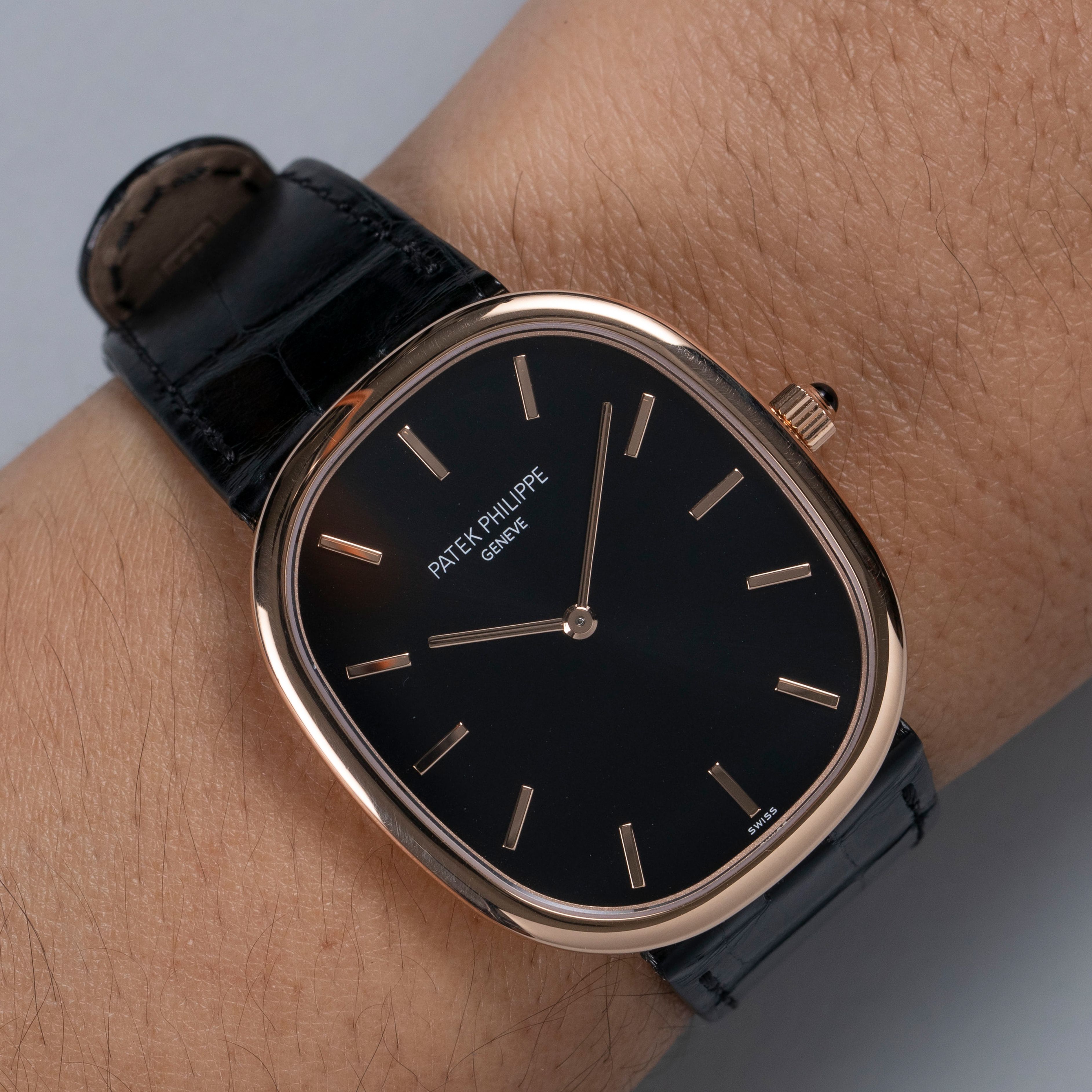 Patek Philippe Golden Ellipse 5738R Jumbo Black Dial 18K RG