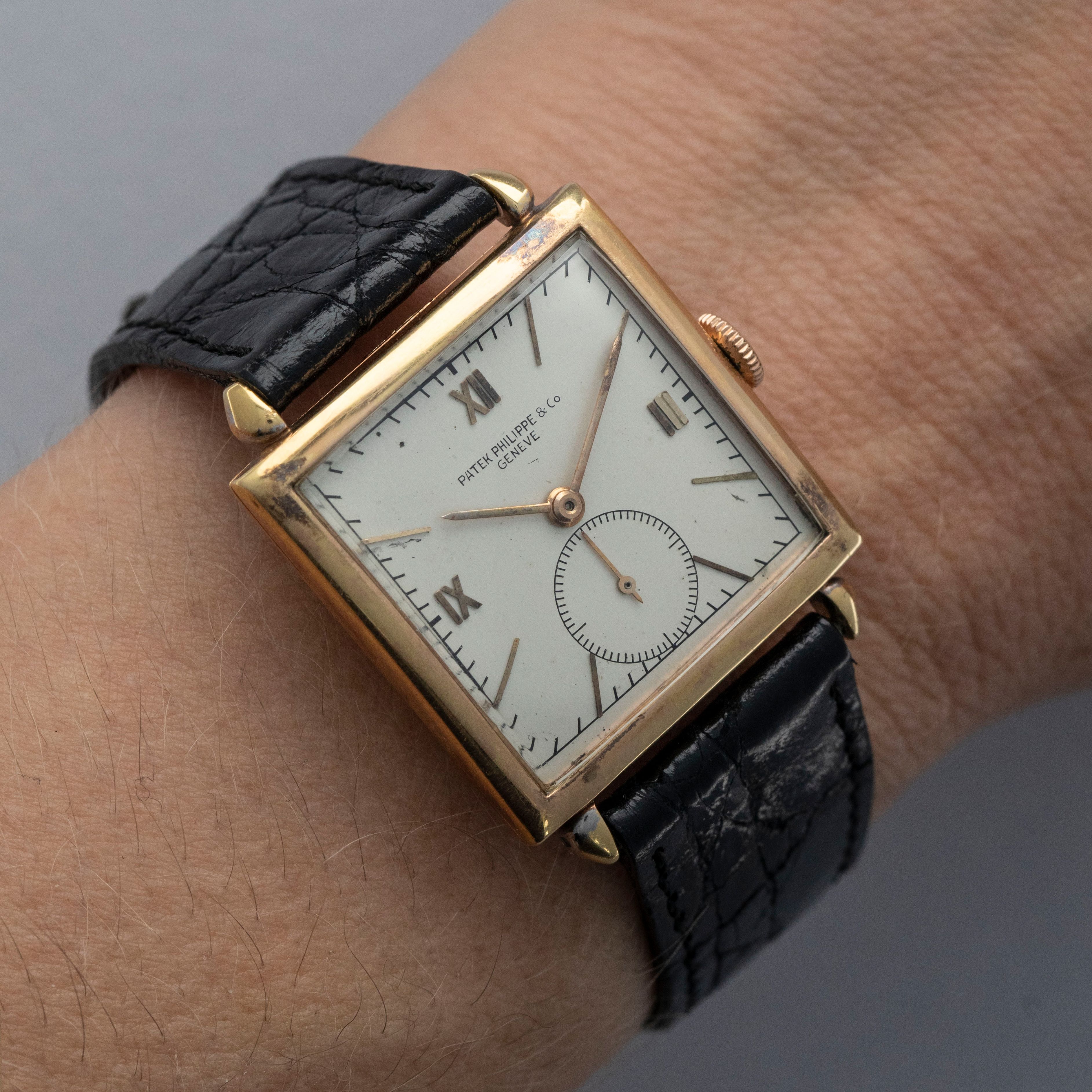 Patek Philippe 1432 Square Shaped 18k YG | Auctions | Loupe This