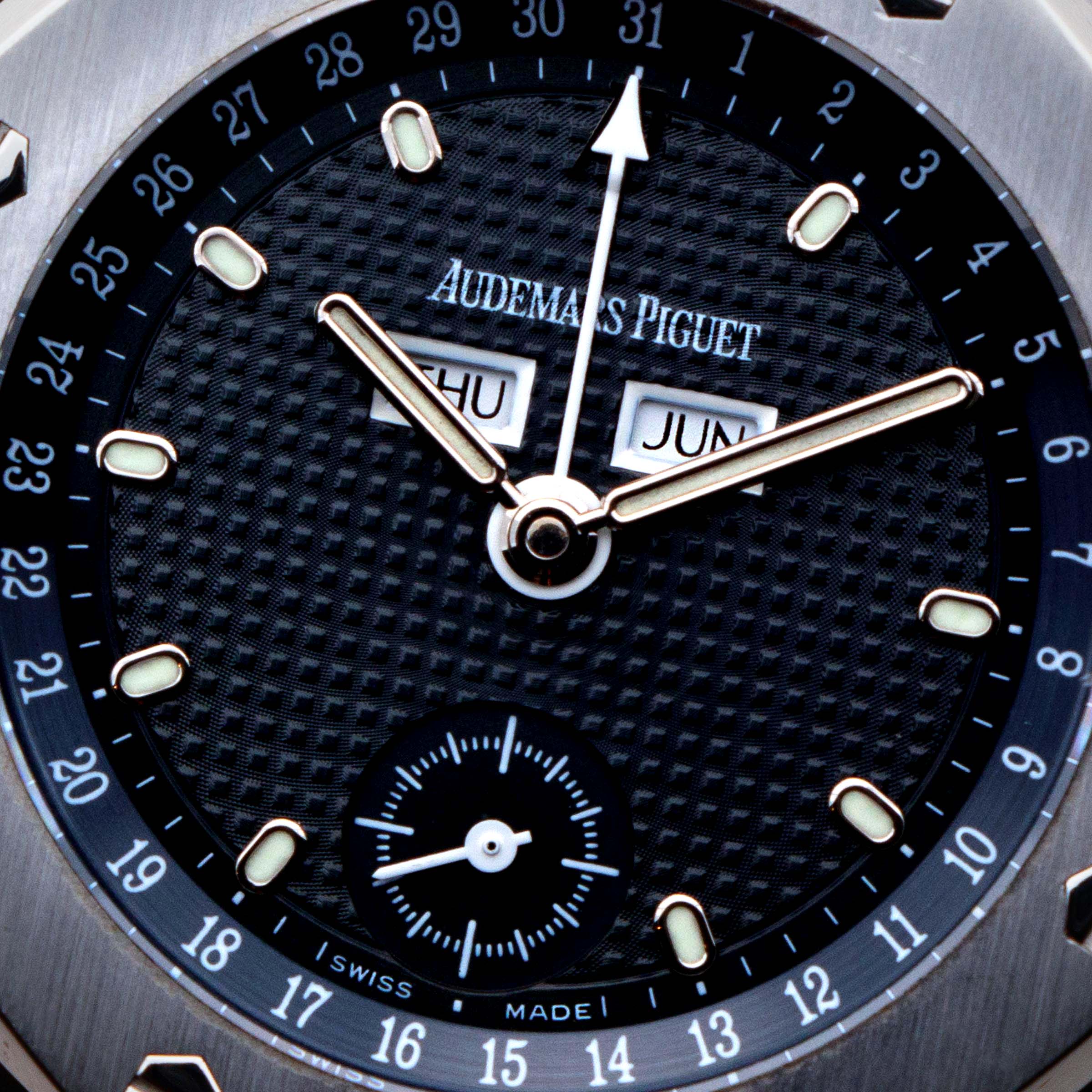 Audemars piguet royal outlet oak offshore triple calendar