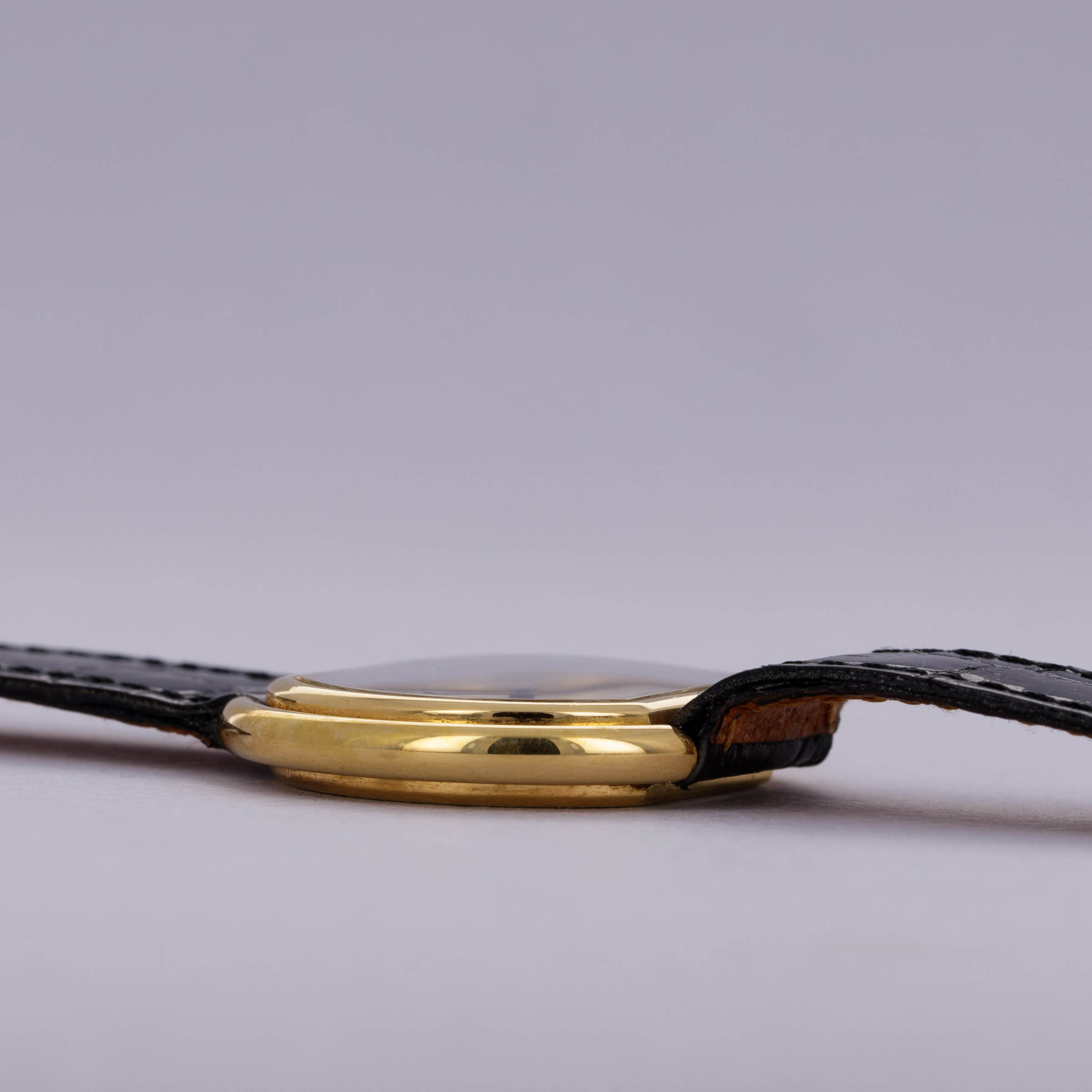 Cartier Ellipse Gondole 78091 18k YG | Auctions | Loupe This