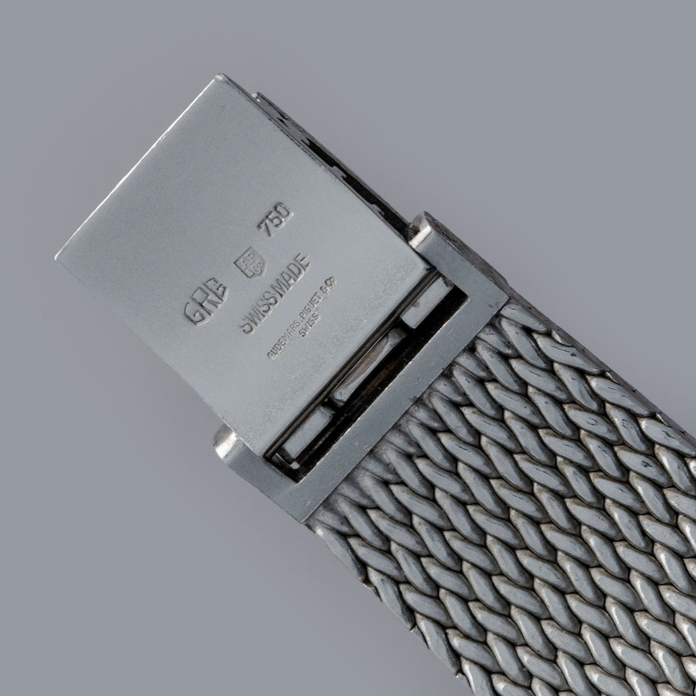 AUDEMARS PIGUET INTEGRATED BRACELET MANUAL WIND LAPIS LAZUI DIAL