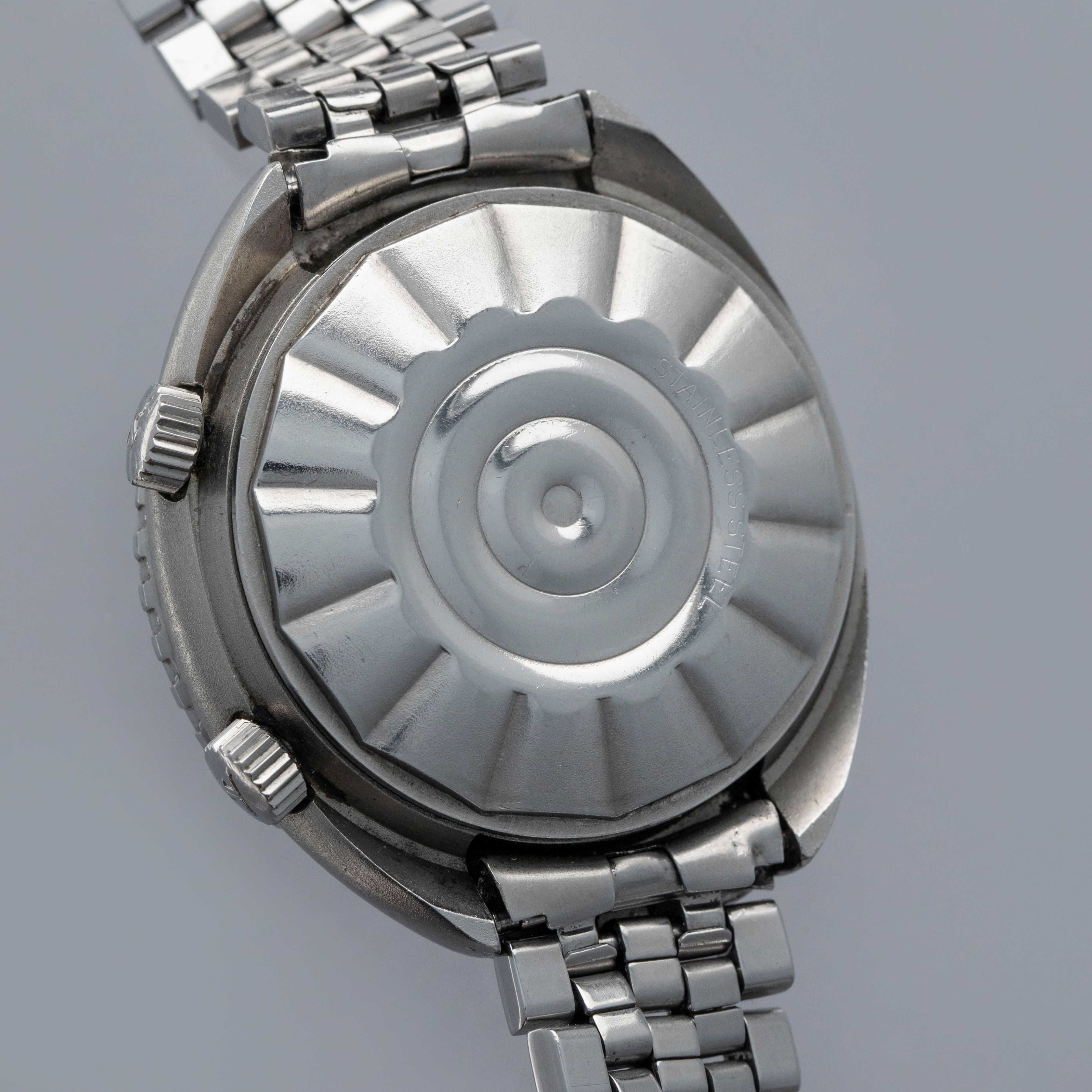 Jaeger-LeCoultre Memovox Polaris ll E870 | Auctions | Loupe This