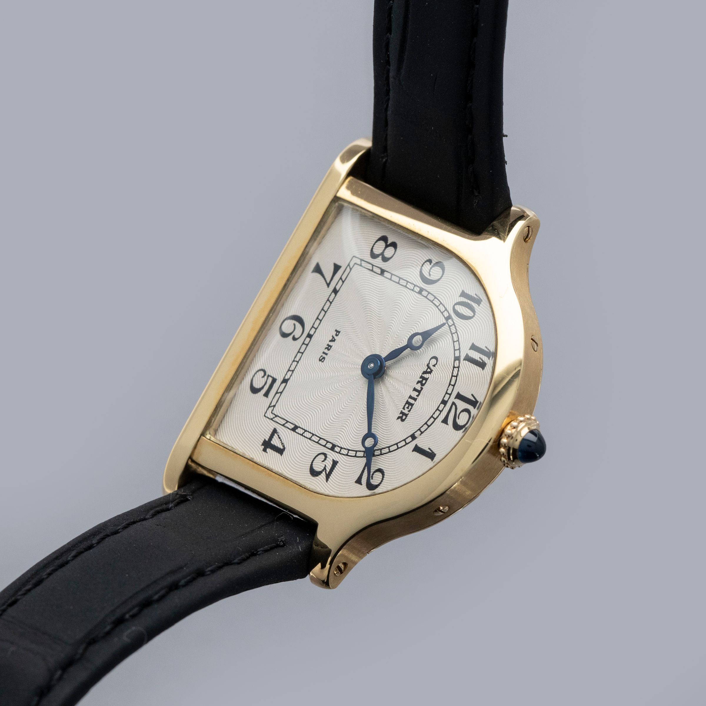 ゴルチェ　Cartier　2pac 　avalanche 　stabridge Cartier Paris Cloche 8152 Limited Edition 18k YG | Auctions