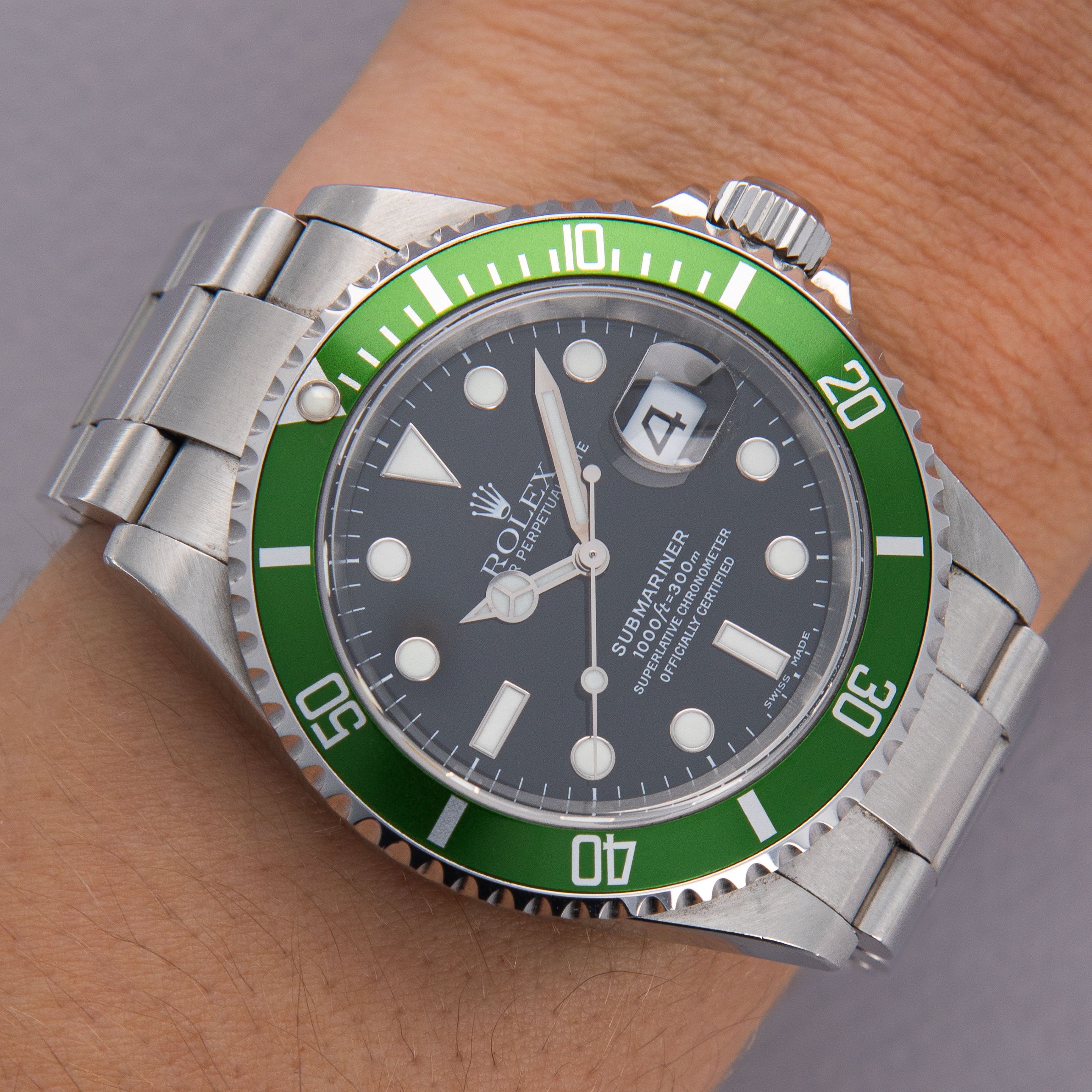 Rolex Submariner 16610LV Green Anniversary Flat Four Box and