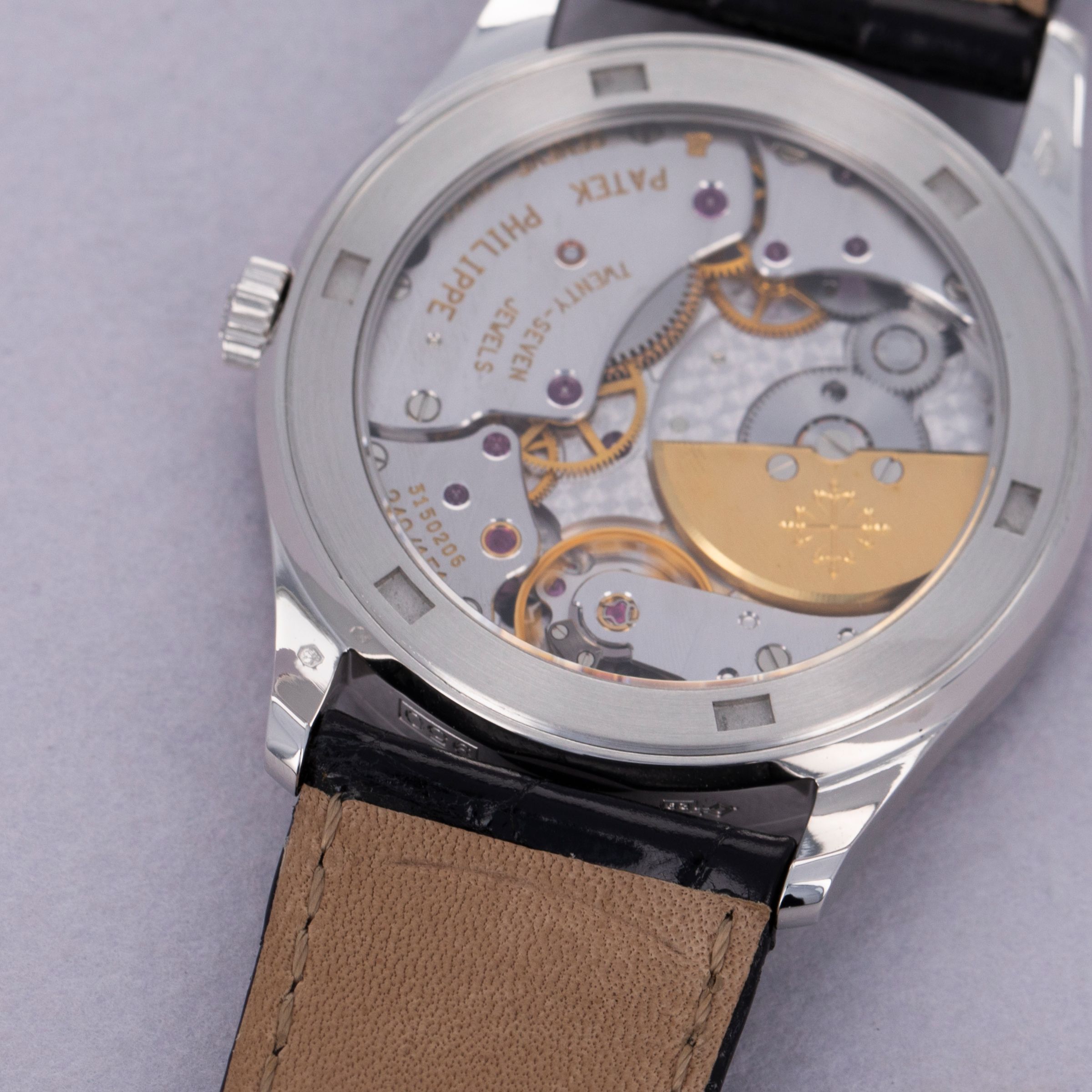 PATEK PHILIPPE 名刺入れ ブラック 5055G blk Patek Philippe Power Reserve 5055 | Essential Watches