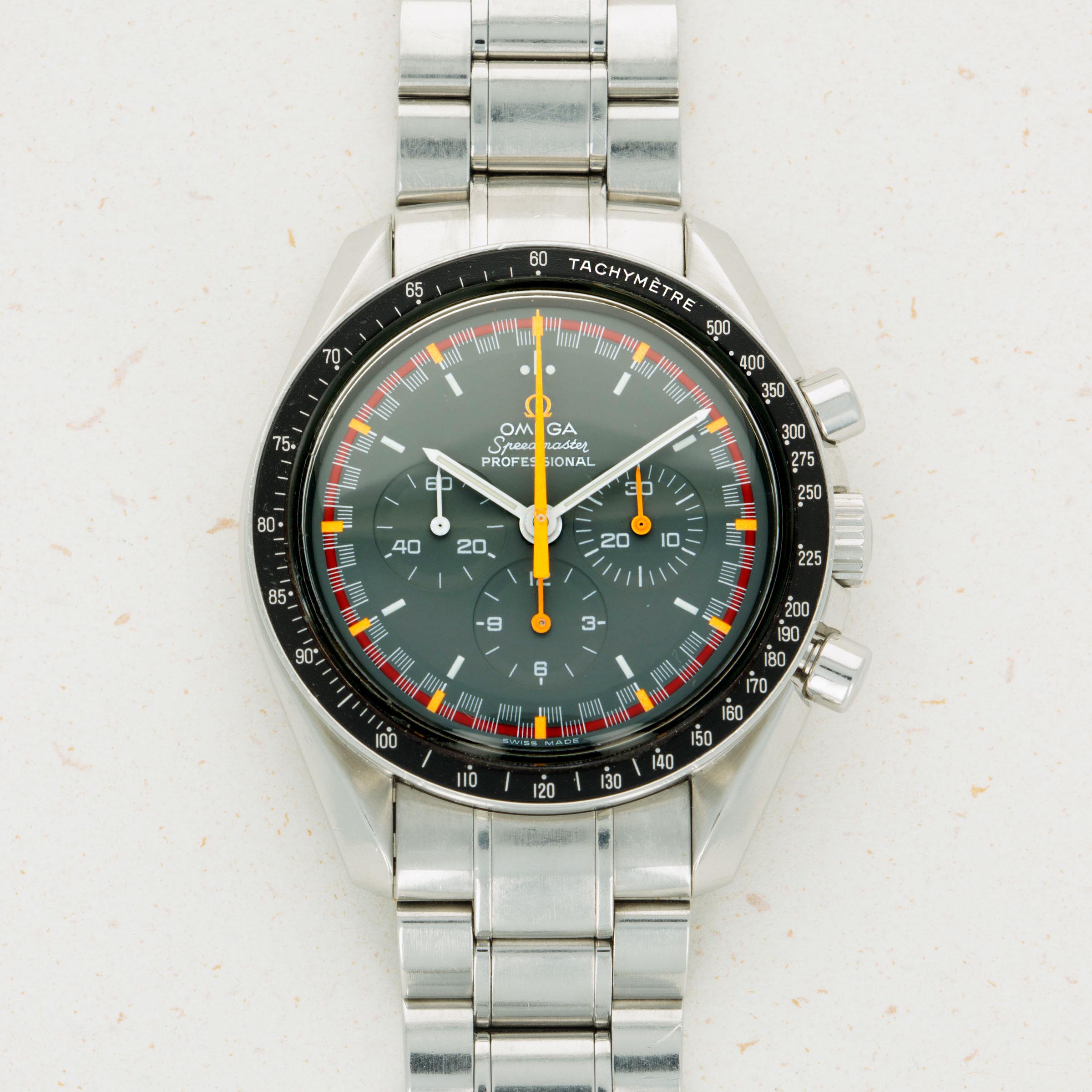 omega speedmaster loupe