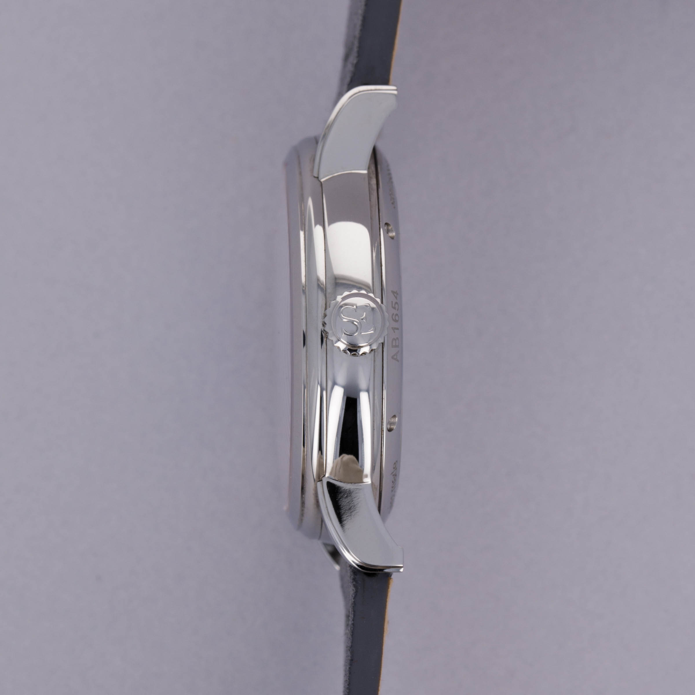 Schwarz Etienne Roma Synergy by Kari Voutilainen Piece Ice Blue