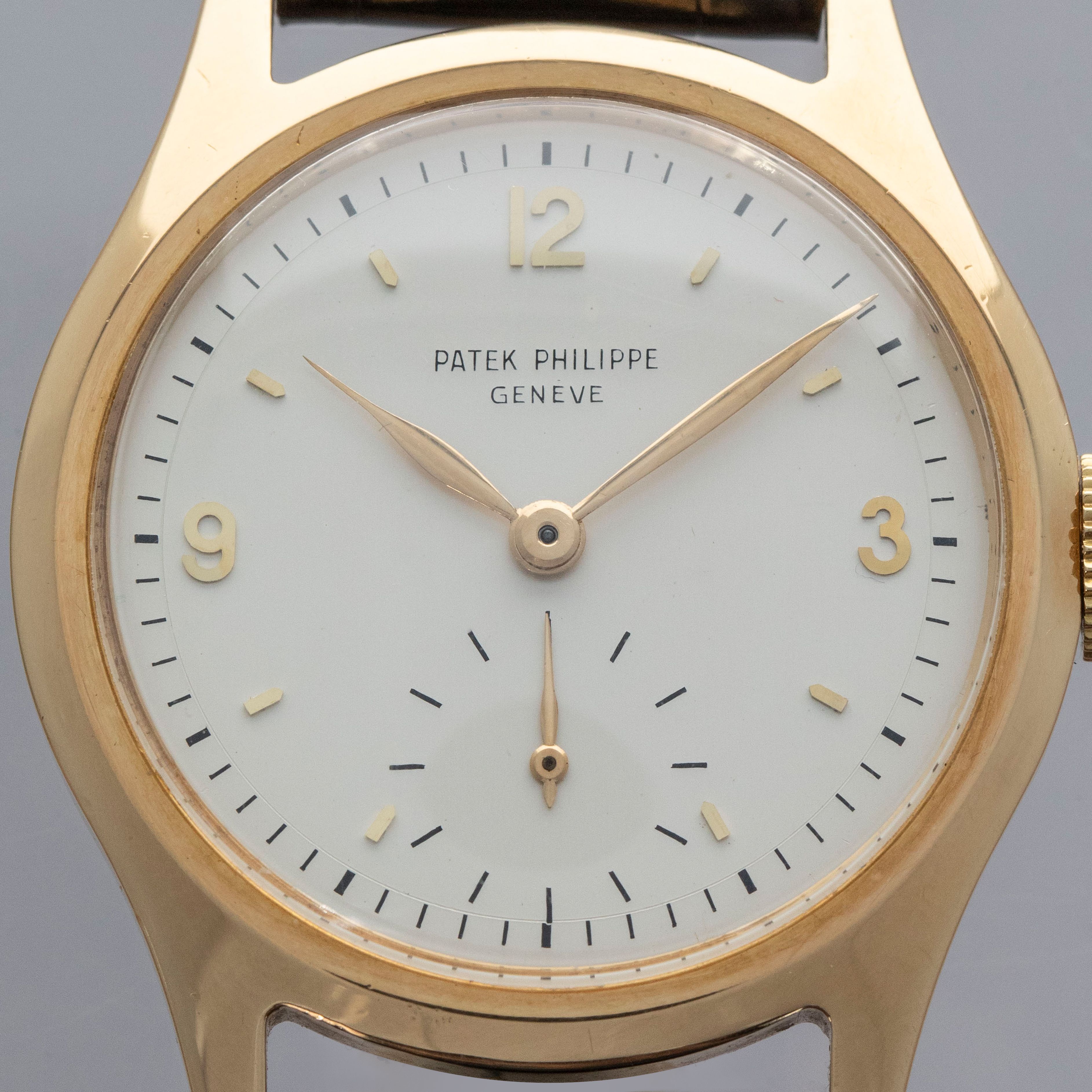 Patek Philippe Calatrava 565J Arabic Applied Index 18k YG
