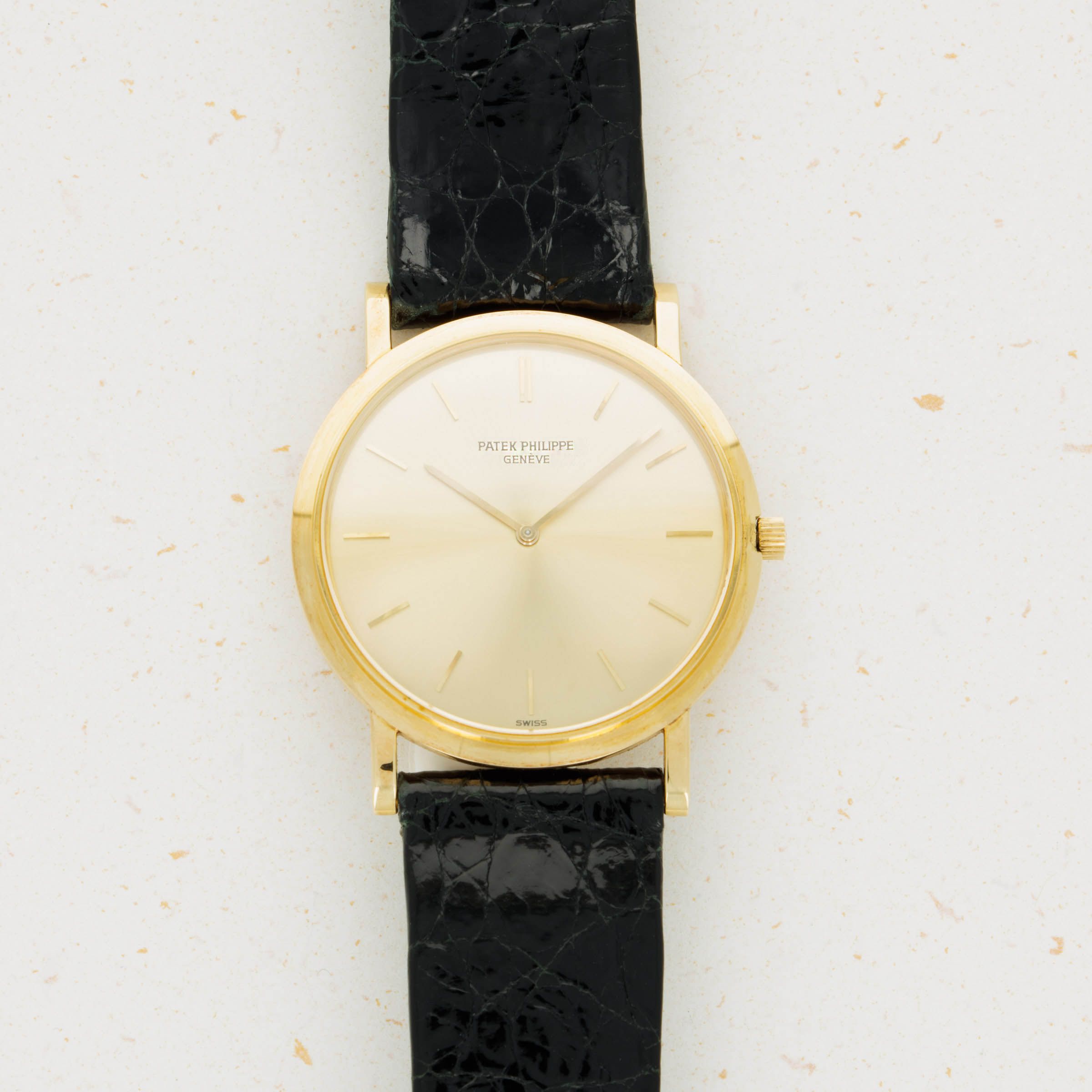 Patek Philippe 3520 Yellow Gold Calatrava Waterproof Case with Guarantee Auctions Loupe This