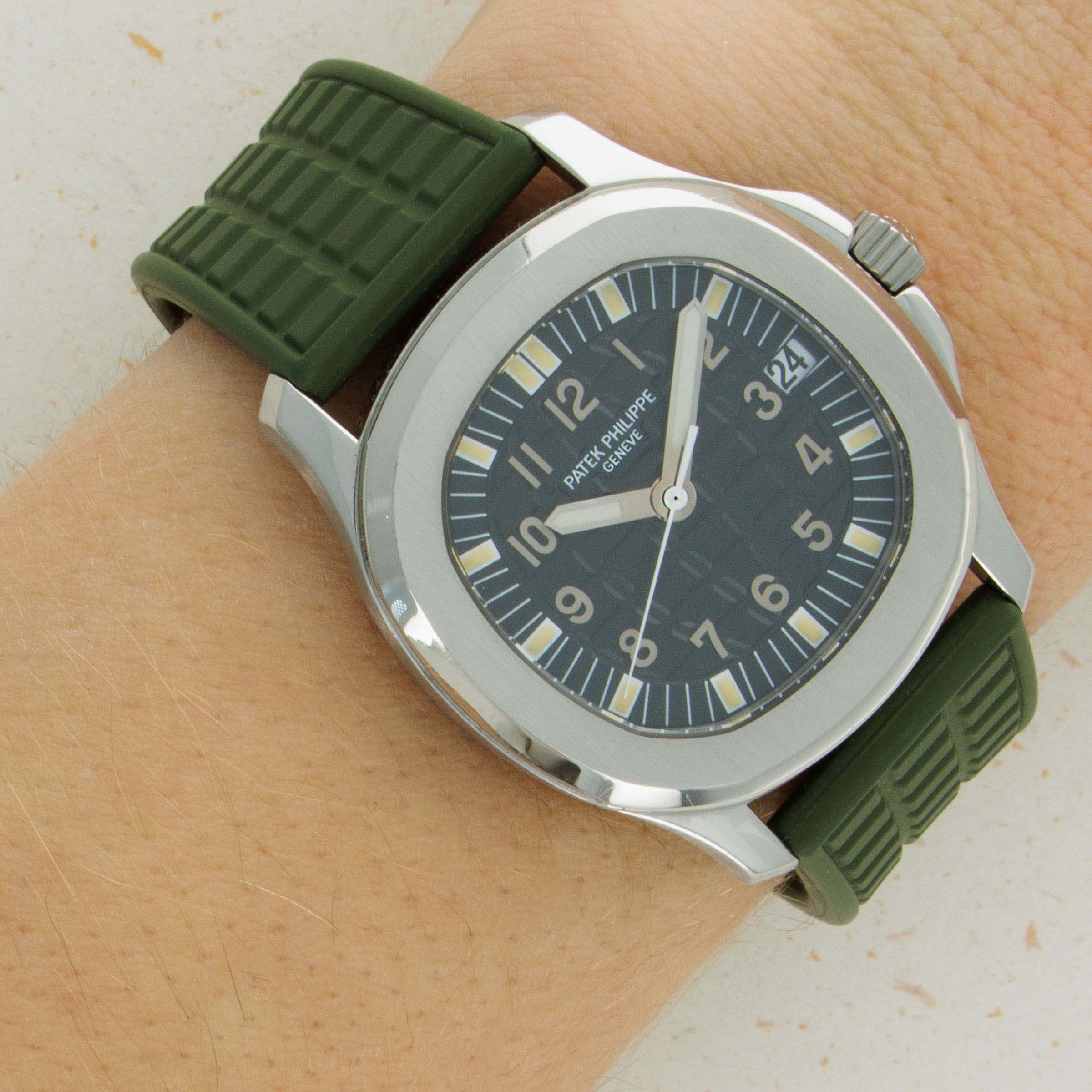 Patek philippe 2024 aquanaut green strap