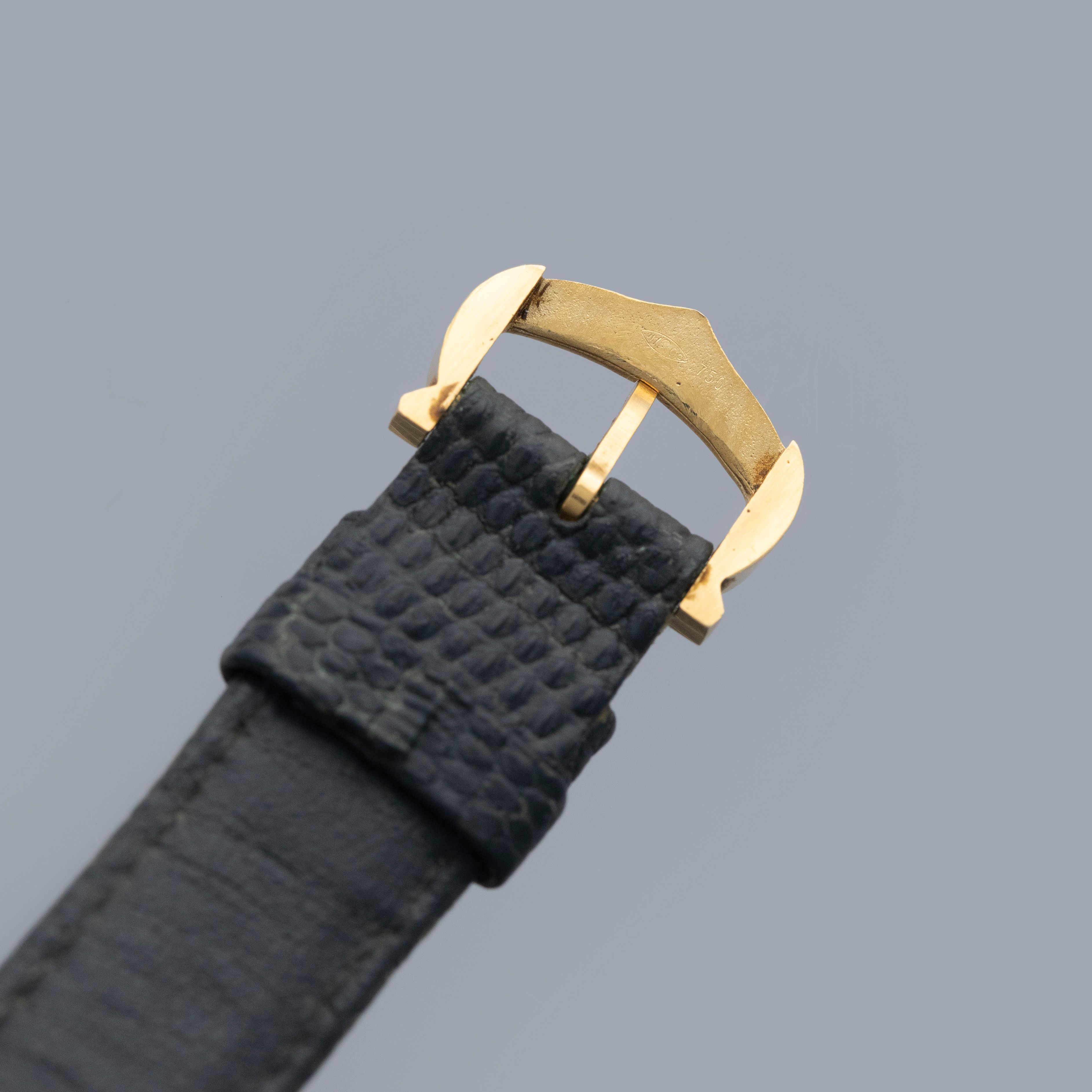 Cartier Tank Louis 78087 18k YG | Auctions | Loupe This