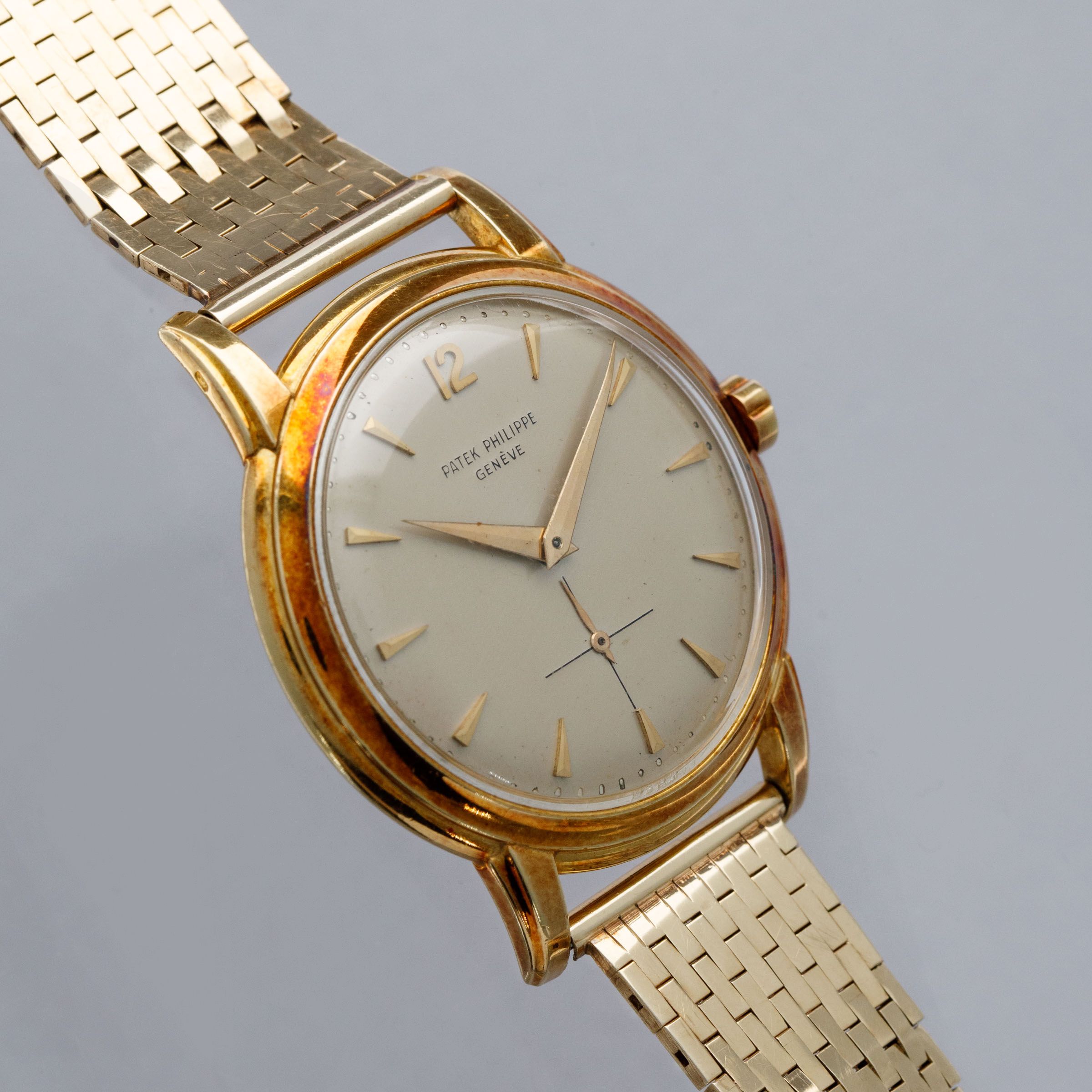 Patek Philippe Automatic Calatrava 2551J 18k YG with Extract of