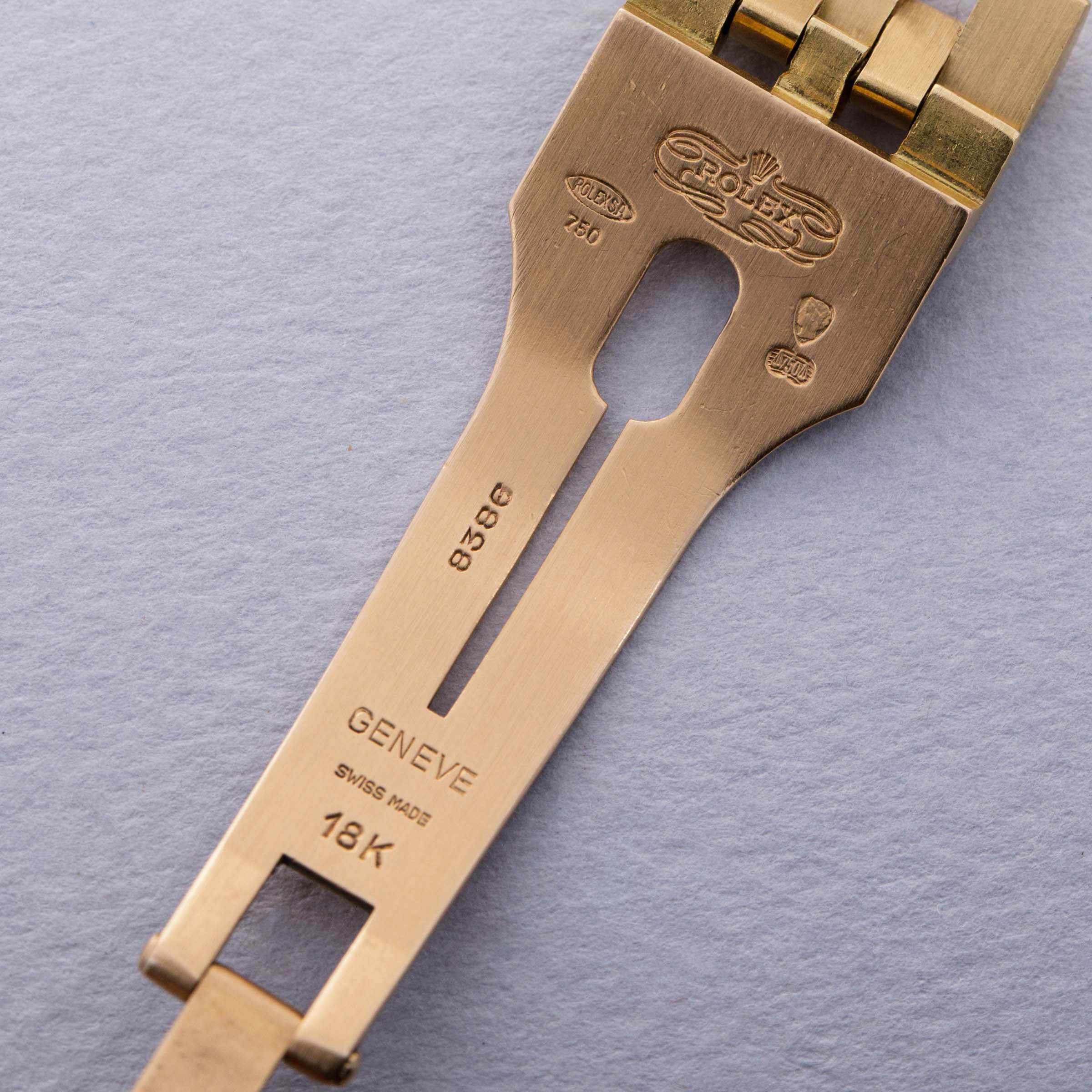 Rolex GMT-Master 16758 18k YG Black Nipple Dial | Auctions | Loupe