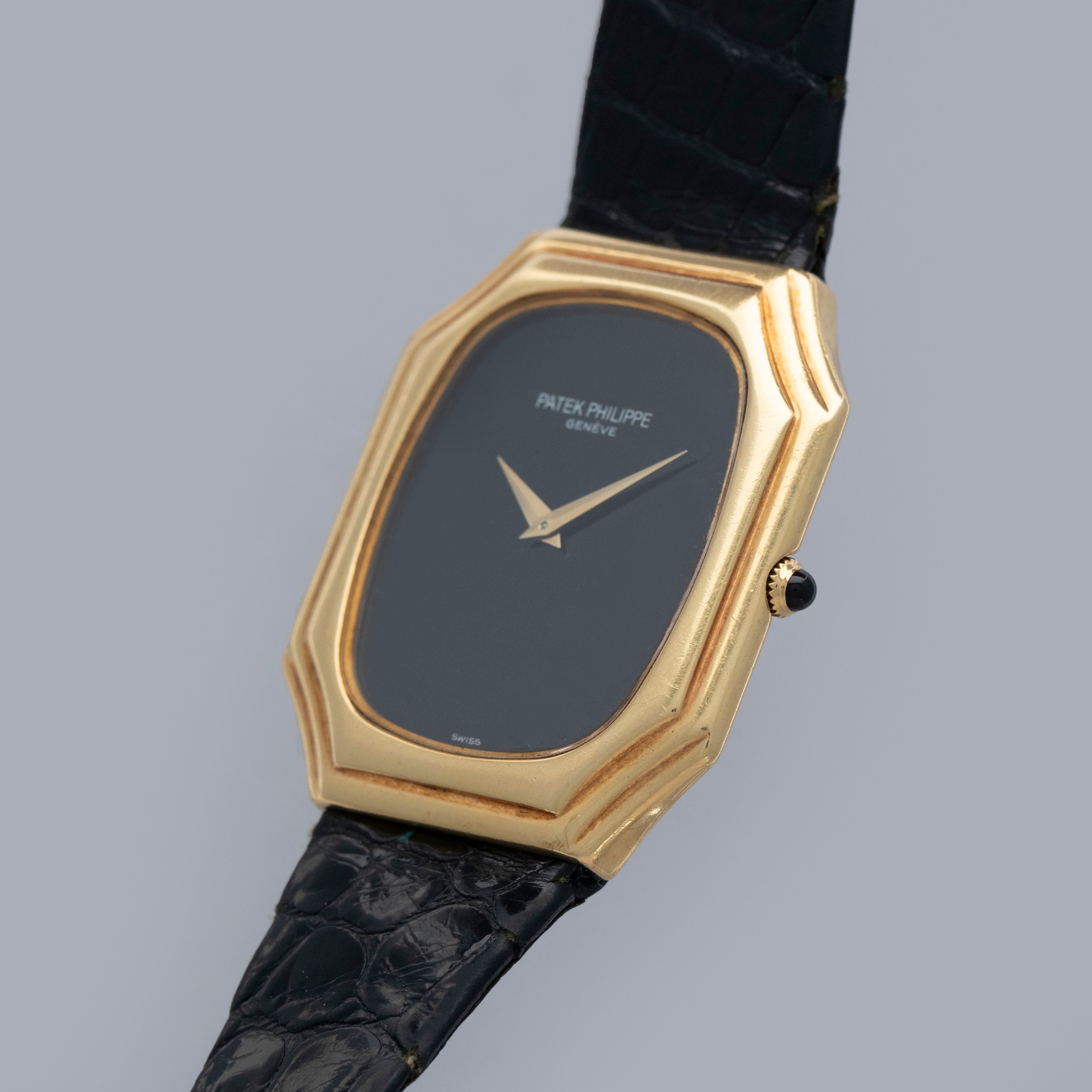 Patek Philippe ストール ノベルティ Patek Philippe 3729J Onyx Dial 18k YG with Extract of the Archives