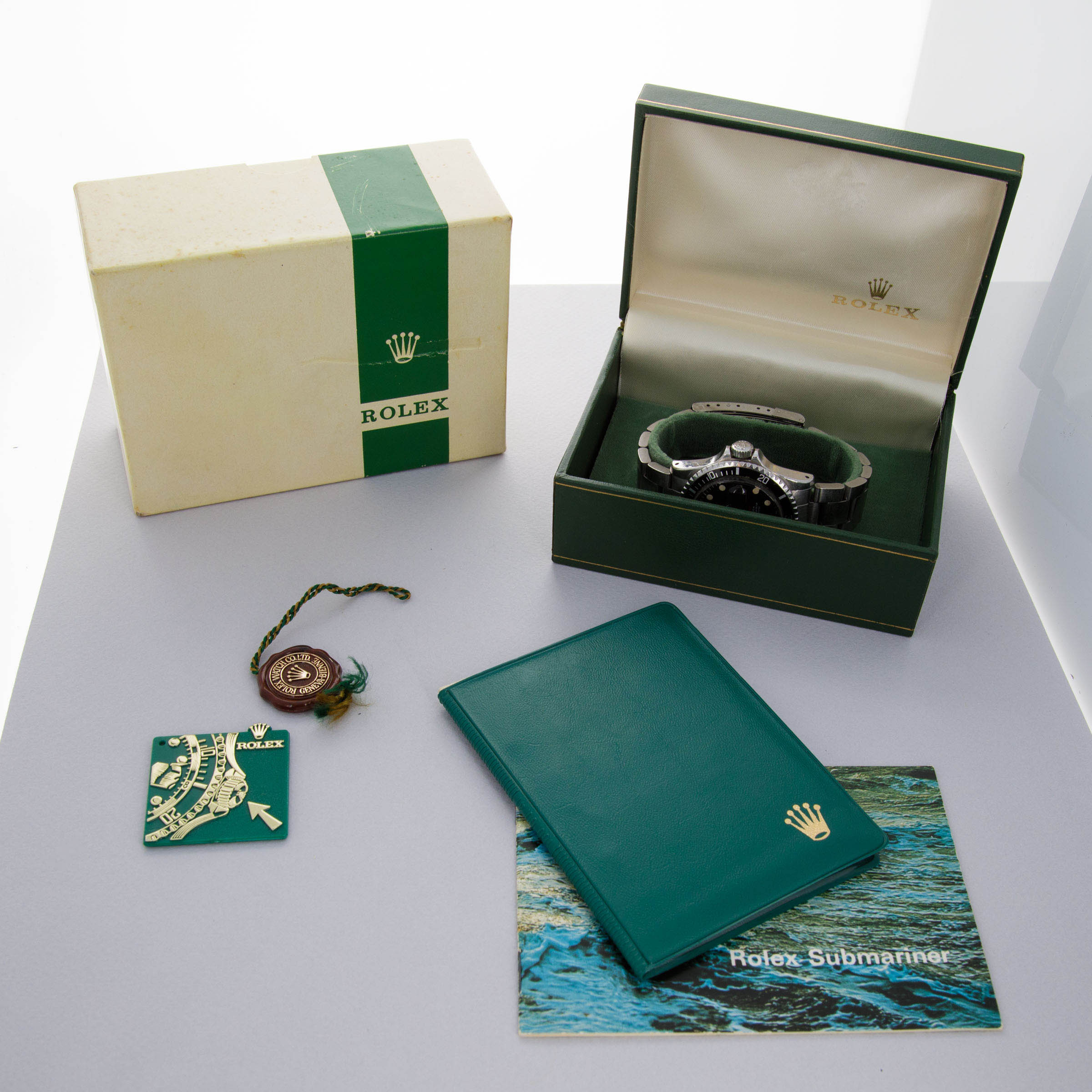 ロレックス箱 Rolex Submariner 1680 Red Mk IV Dial Box and Papers | Auctions