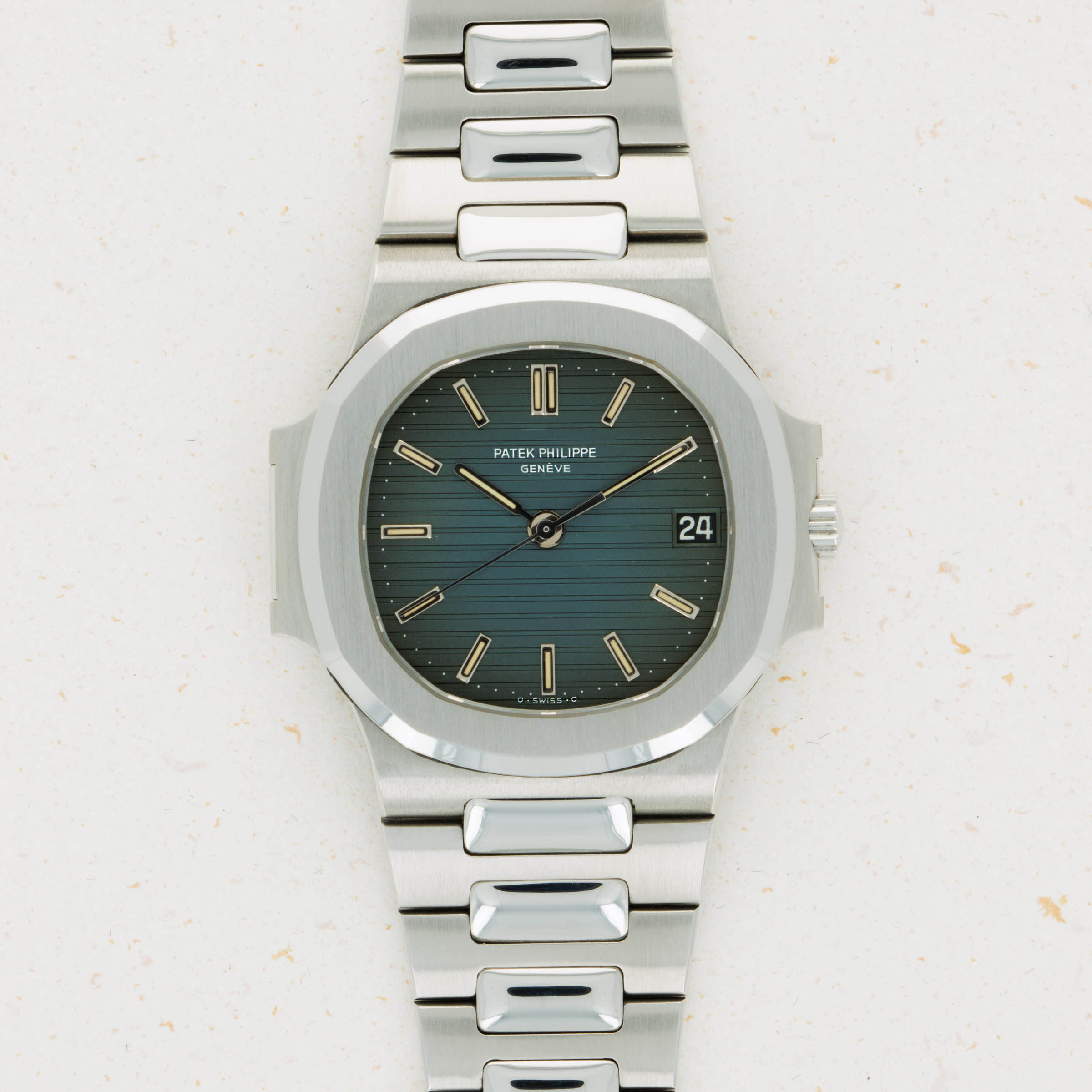 Patek Philippe 3800-001A with Guarantee Papers | Auctions | Loupe This