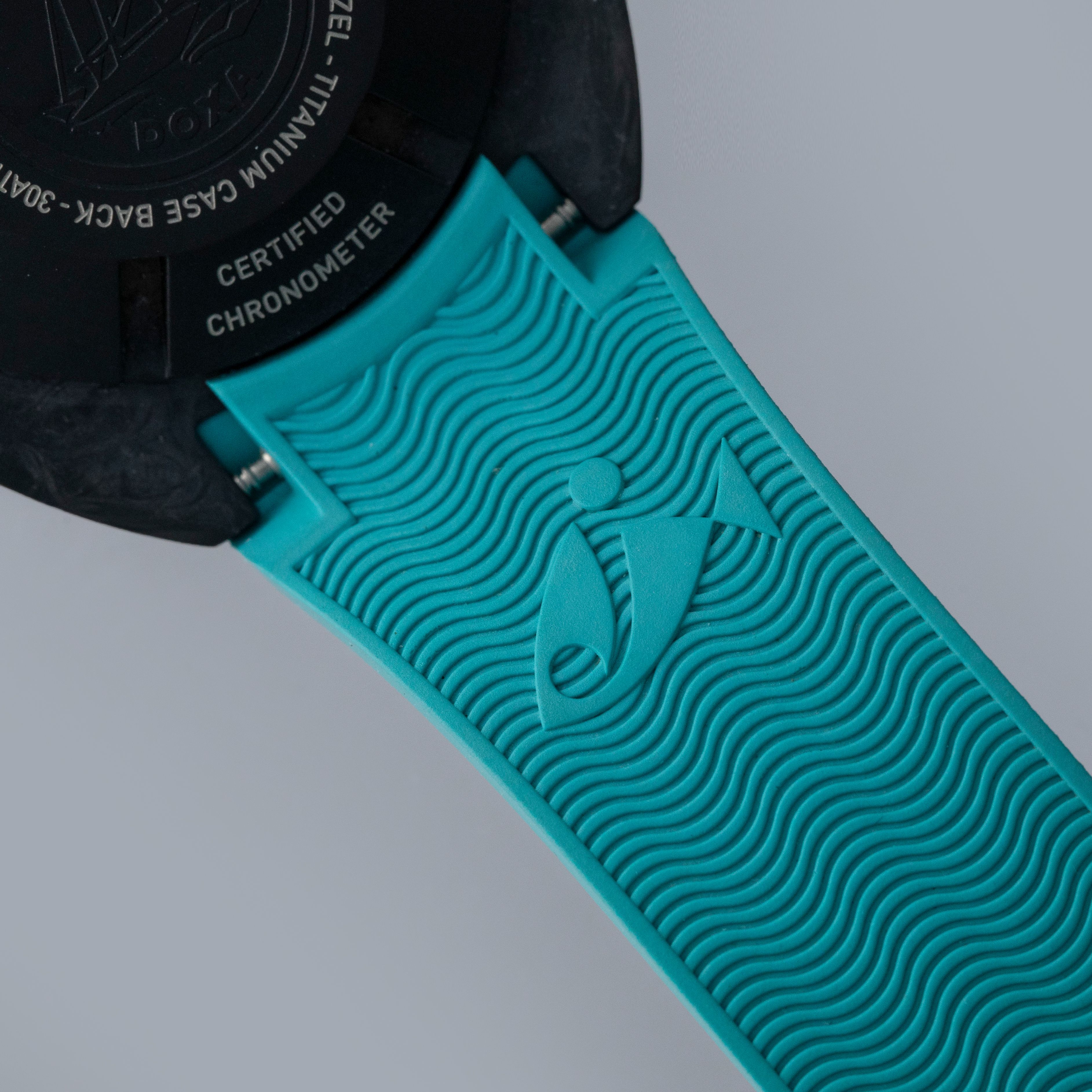 DOXA Sub 300 Aquamarine 822.70.241.25 Carbon | Auctions | Loupe This