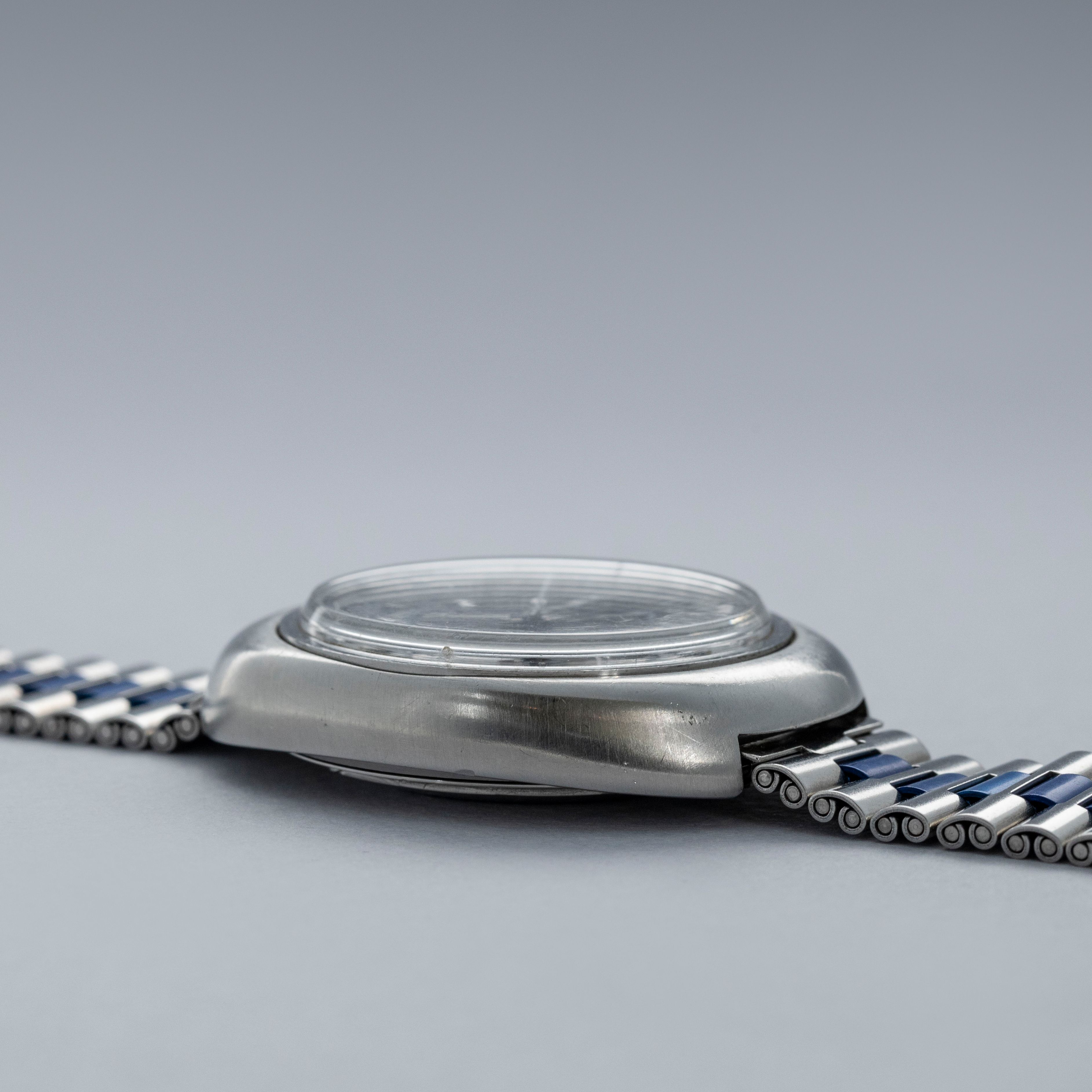 Jaeger-LeCoultre Memovox E873 Speed Beat GT | Auctions | Loupe This