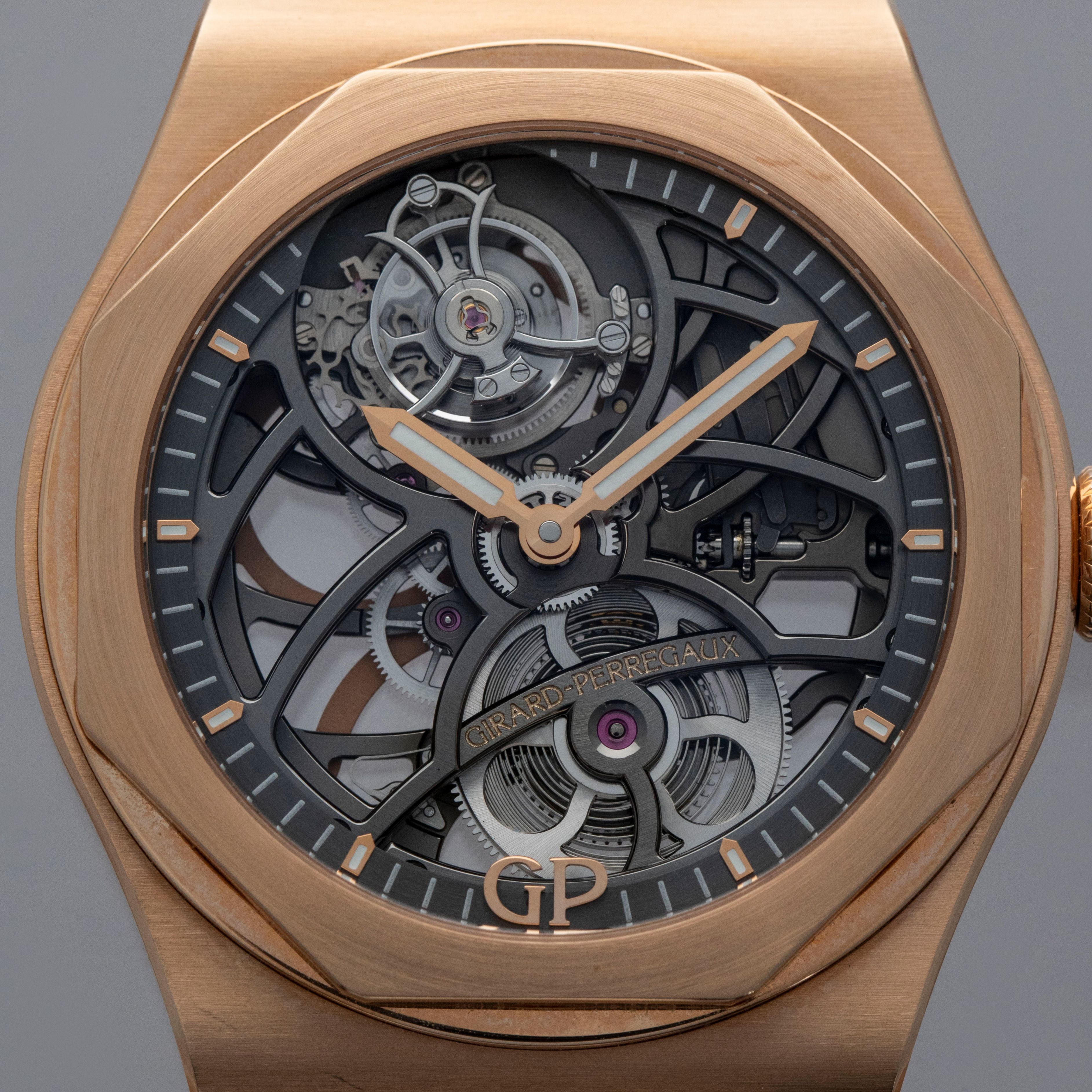 Girard-Perregaux Laureato Flying Tourbillon 99110-52-000-52A 18K