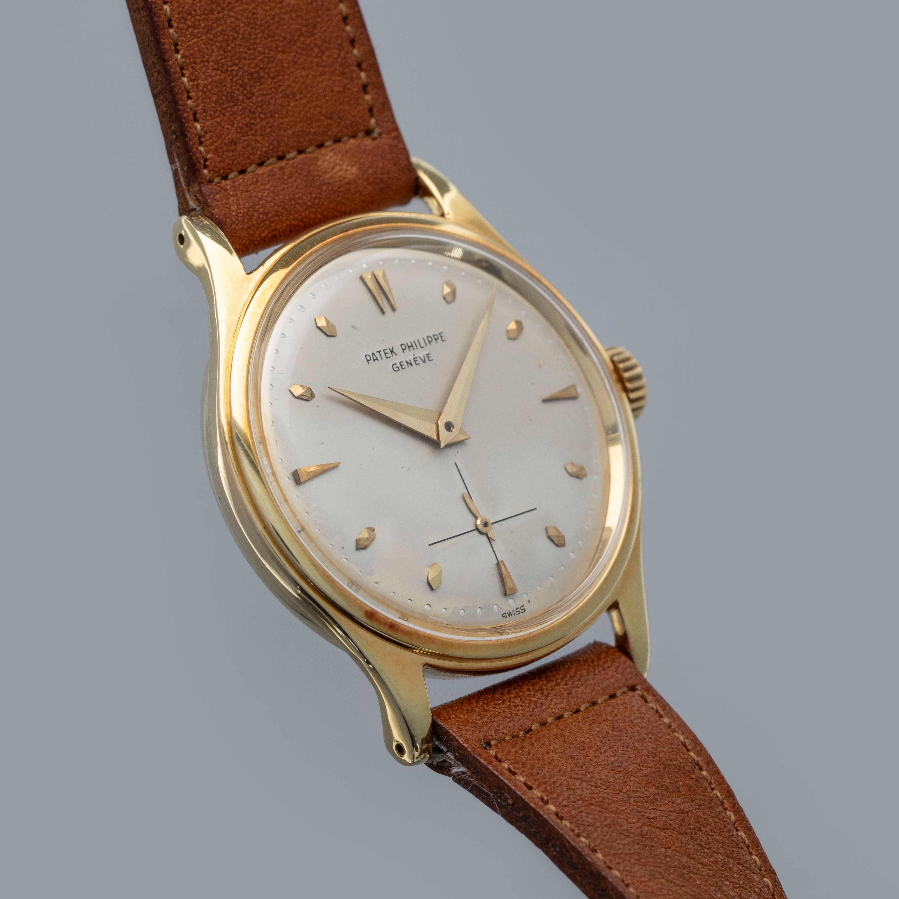 Patek Philippe Calatrava 2509 18k YG with Extract of the Archives