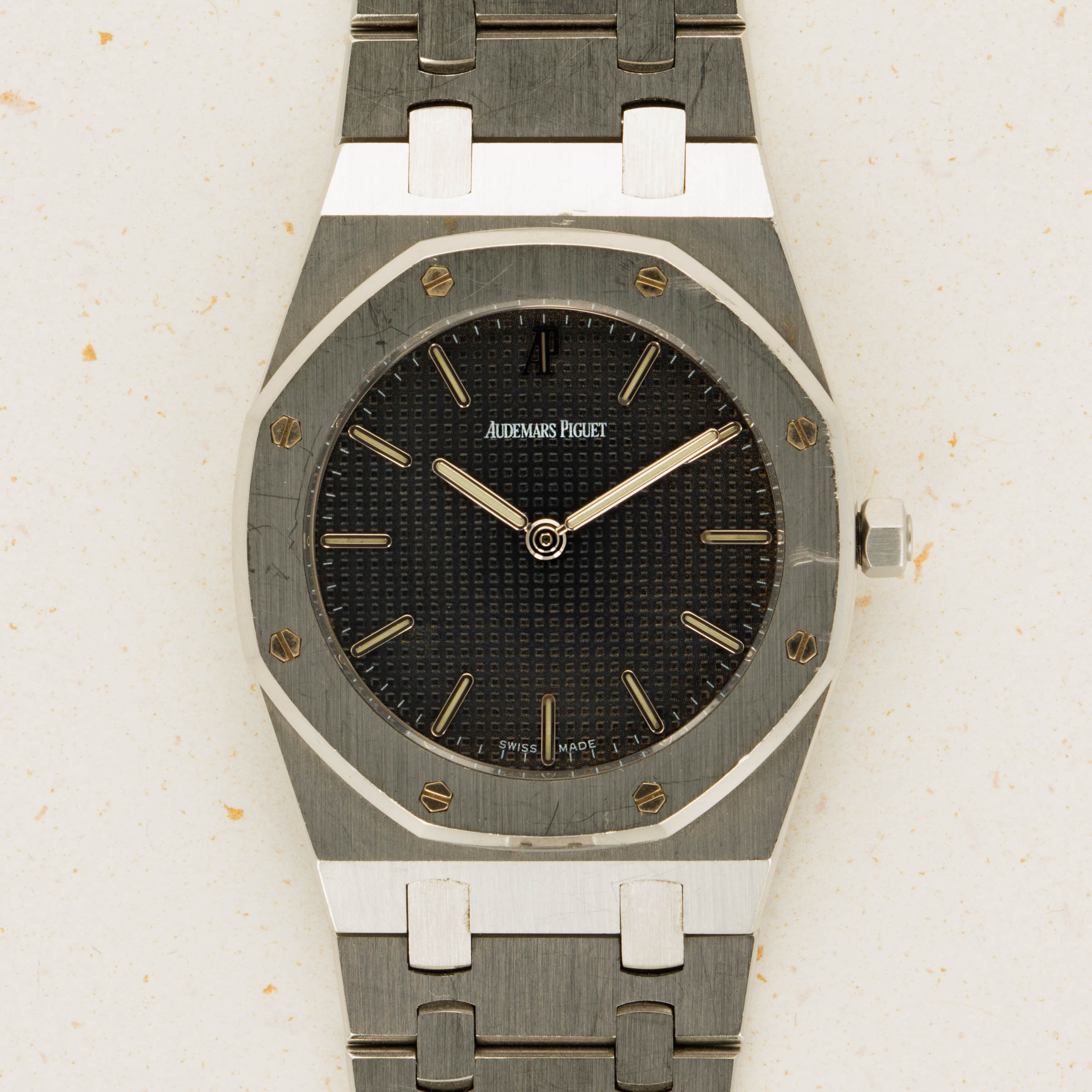 Audemars Piguet Royal Oak 56303 Quartz Auctions Loupe This