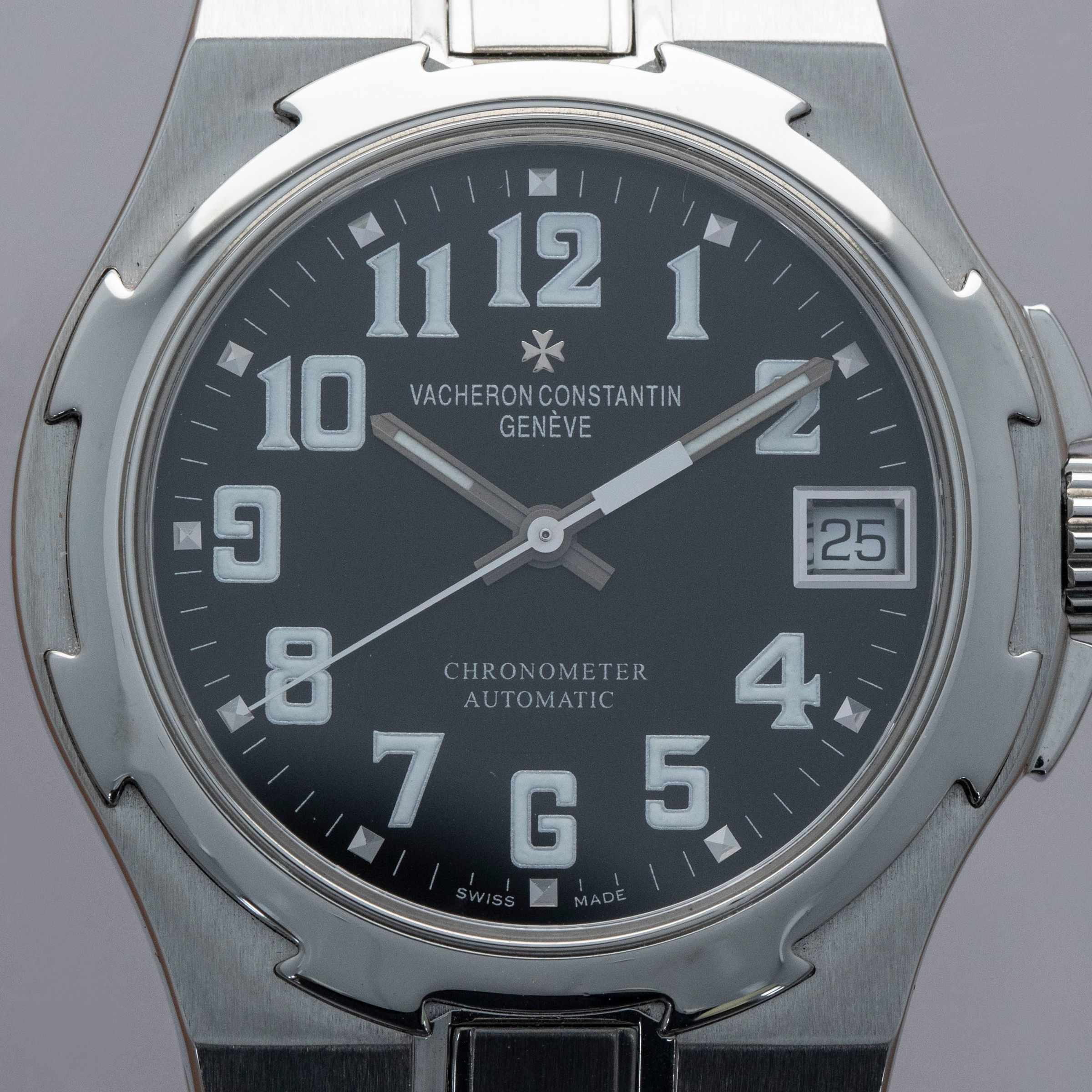 Vacheron Constantin Overseas 42052/423A-8894 Black Arabic Dial