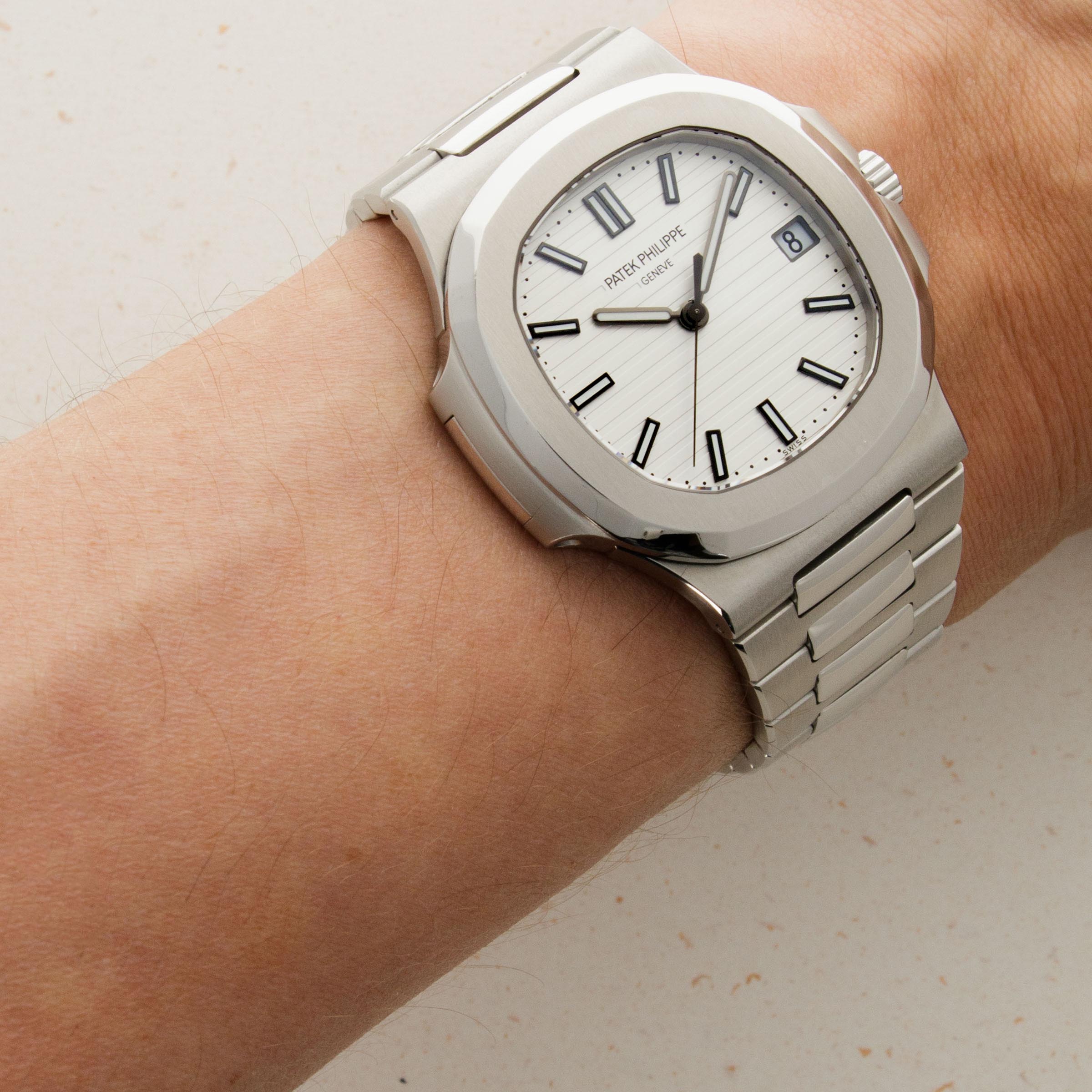 Nautilus shop white dial