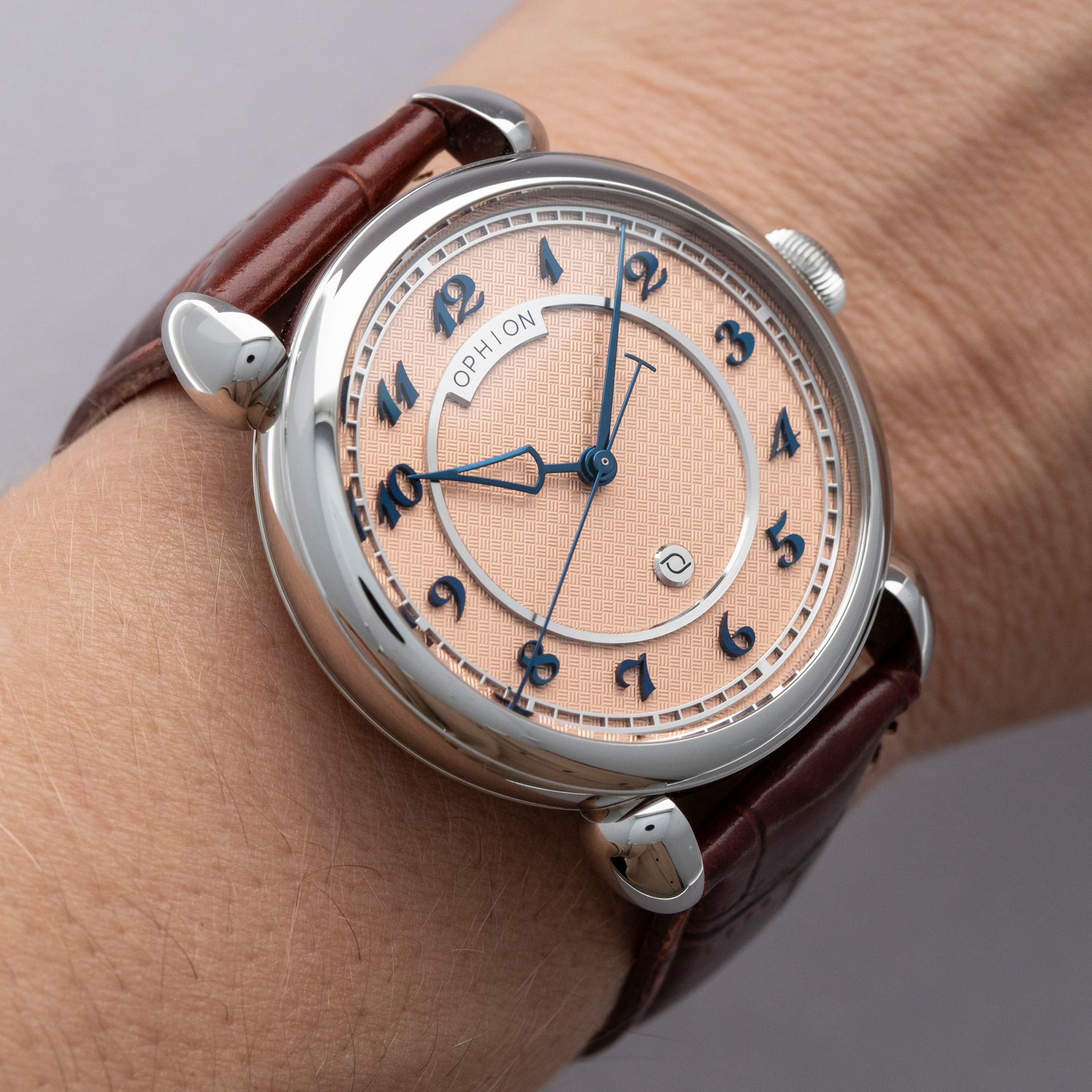OPHION OPH 786 VELOS SALMON DIAL STAINLESS STEEL | Auctions