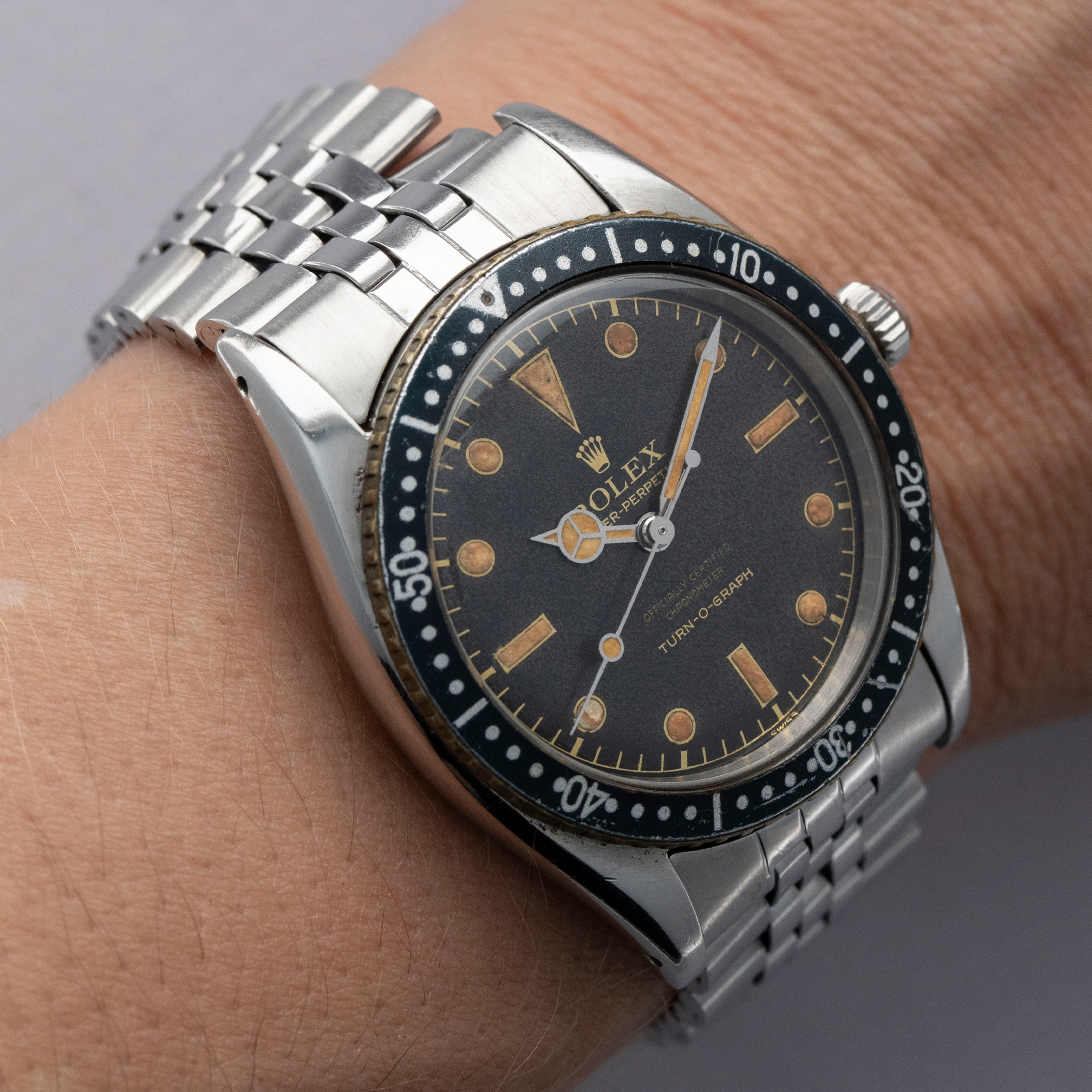 THE BEZEL