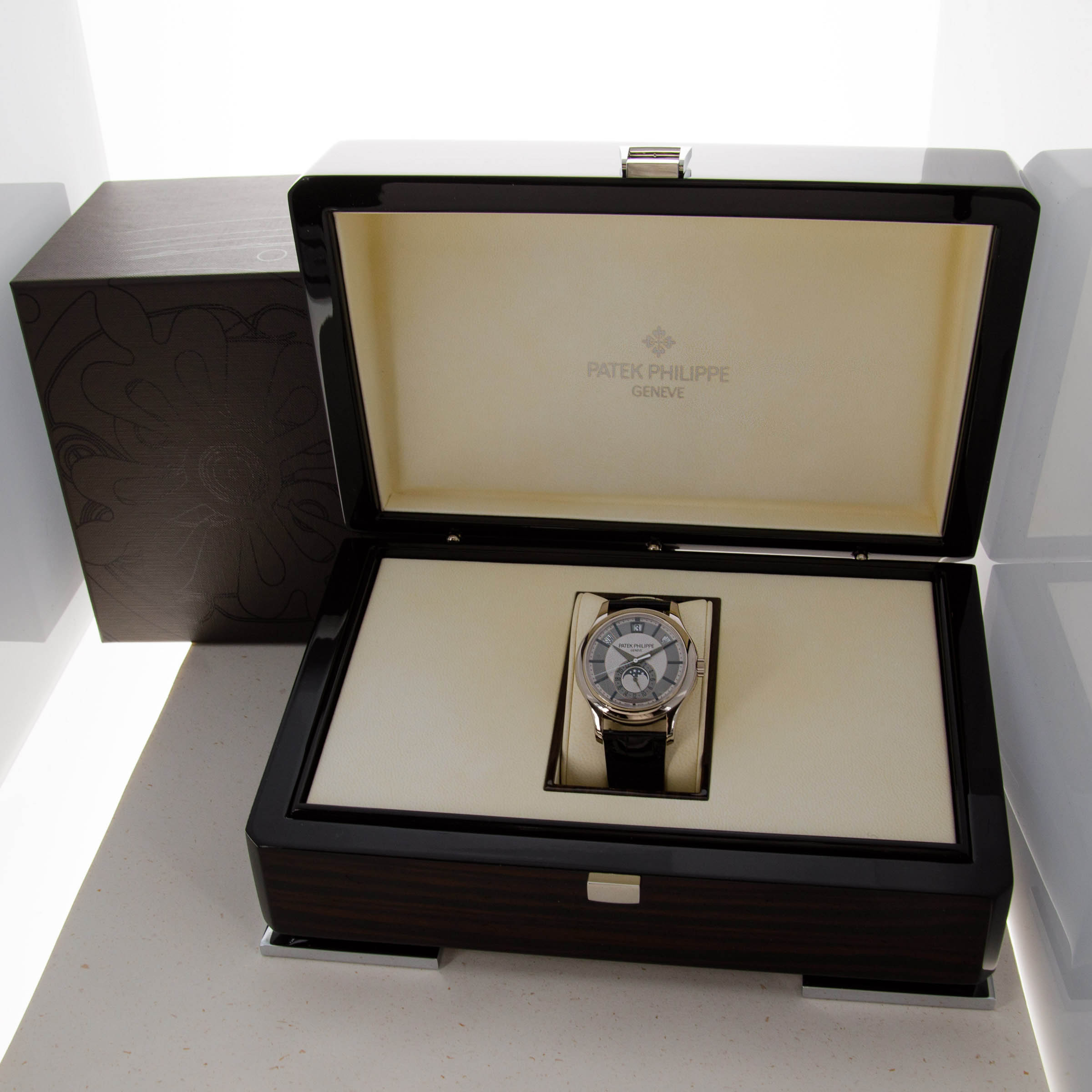 Patek Philippe Annual Calendar Moonphase 5205G-001 18k WG