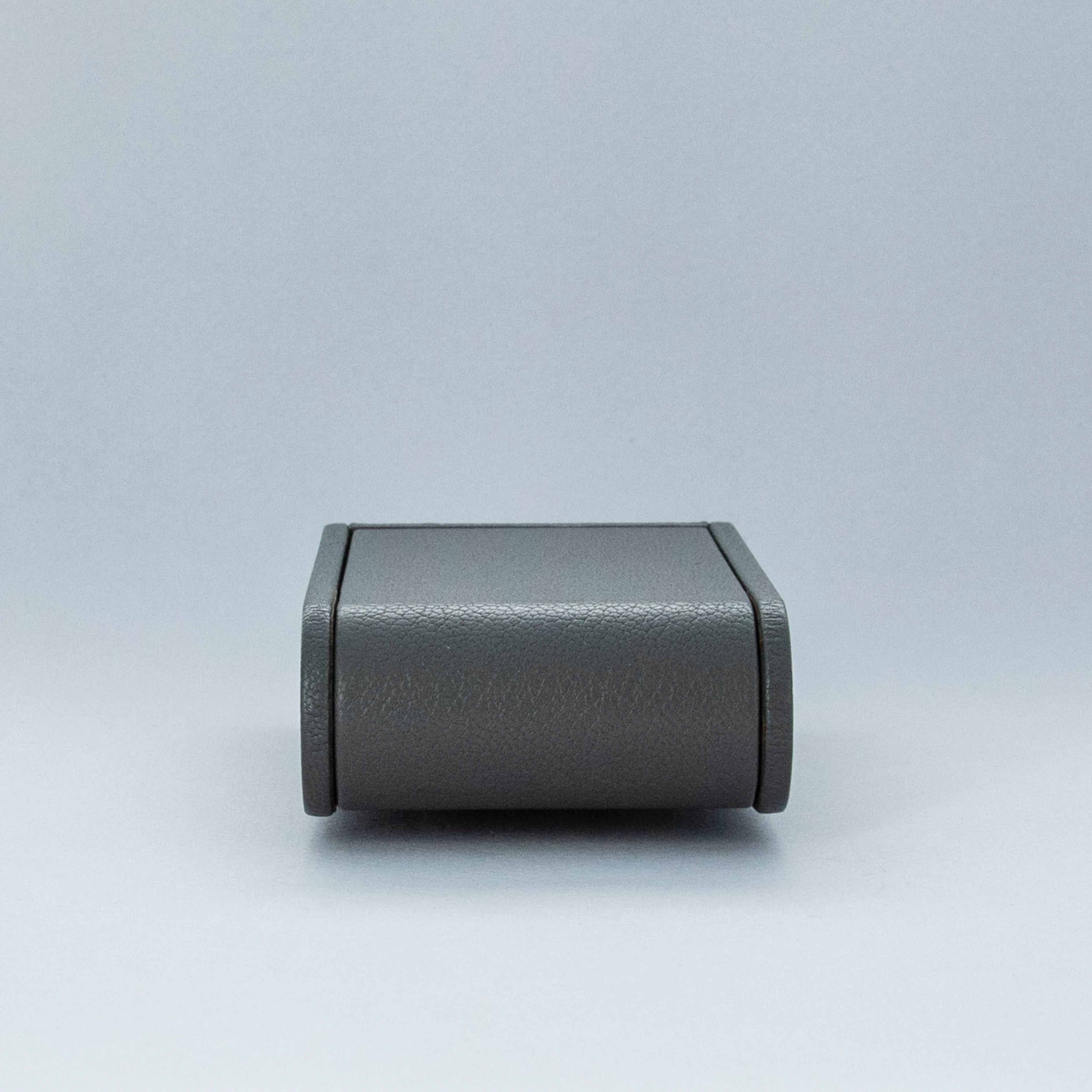 HODINKEE EIGHT-DAY TRAVEL CLOCK | Auctions | Loupe This