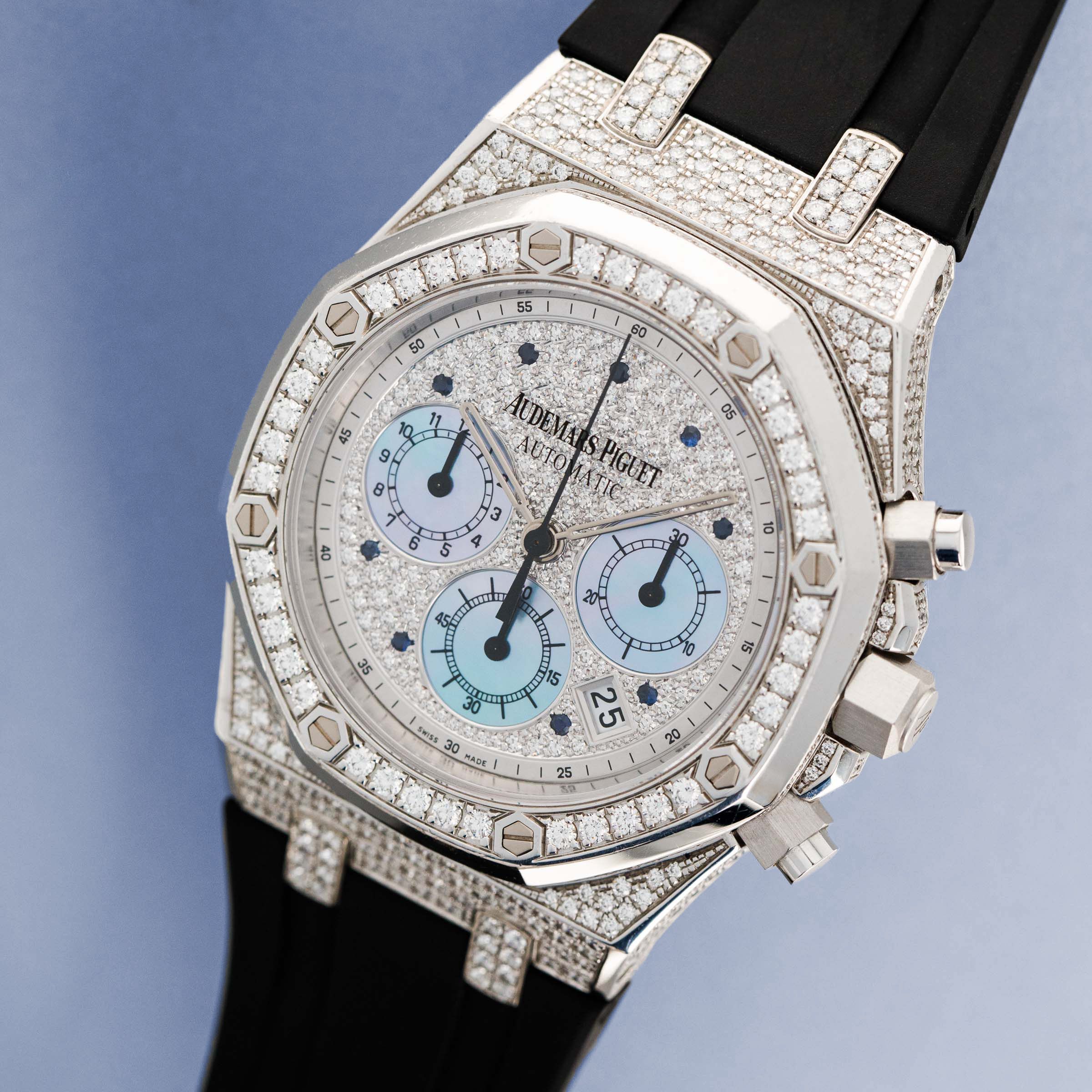 Audemars Piguet Royal Oak Chronograph 26068BC.ZZ.D002CR.01 Pave