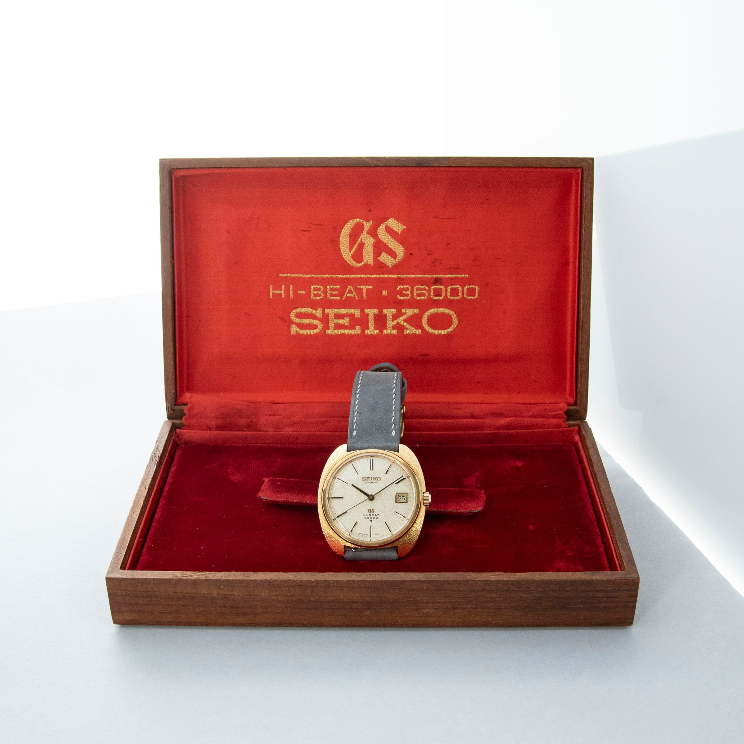 shiro様 Ref. 6145-8000) 