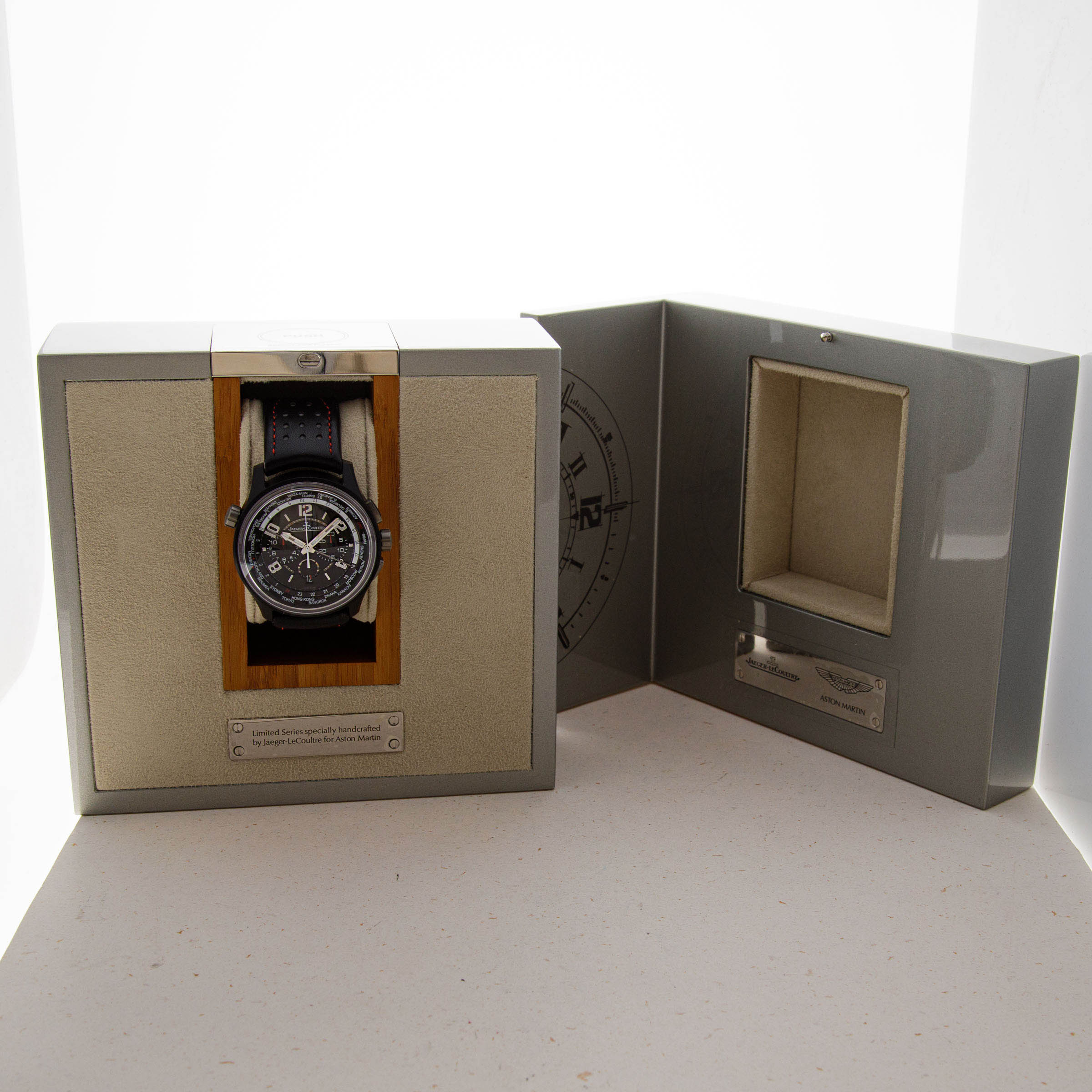 Jaeger LeCoultre AMVOX 5 Worldtime Chronograph Cermet & Titanium