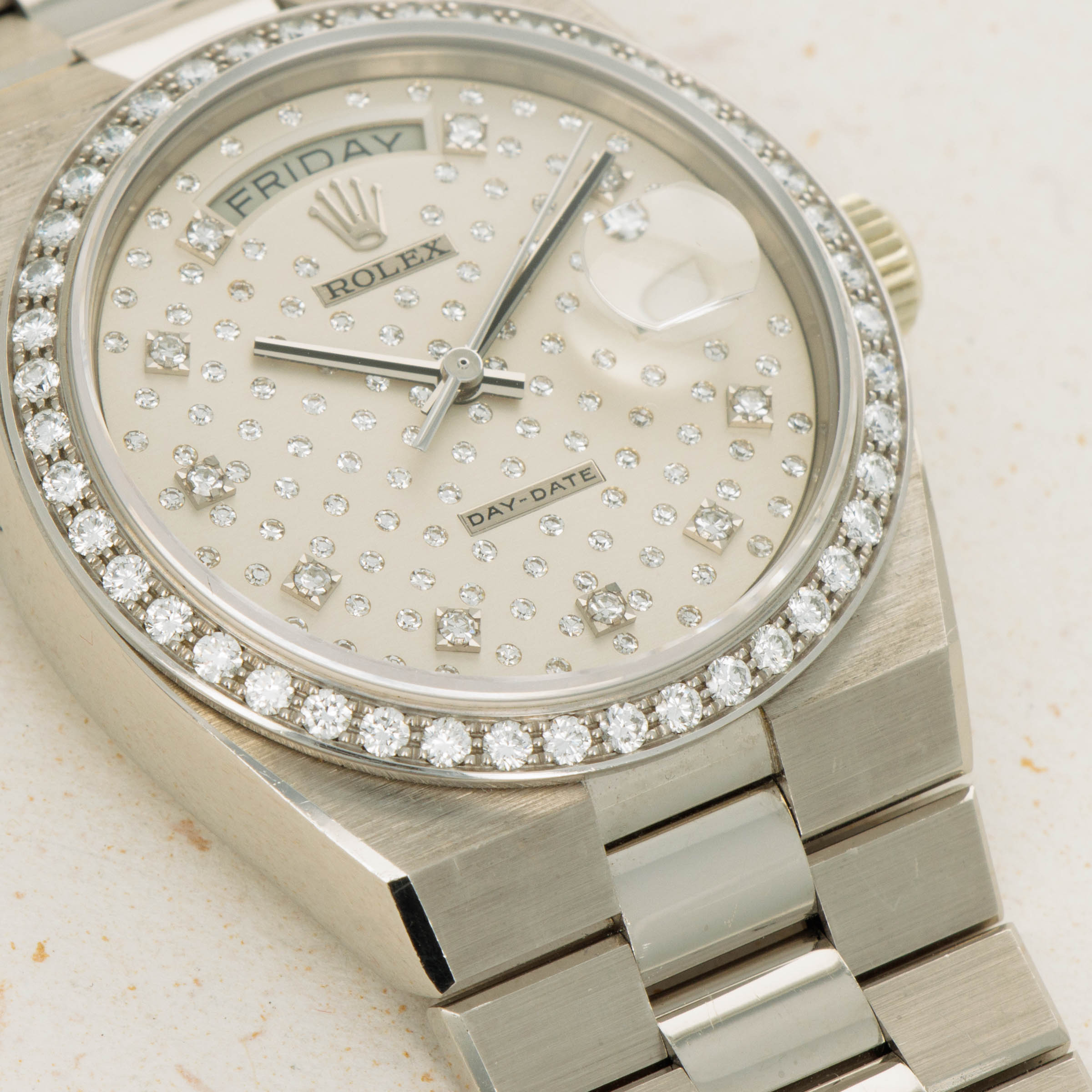 Rolex Oysterquartz Day-Date 19049 Diamond Bezel Pleiade Diamond 