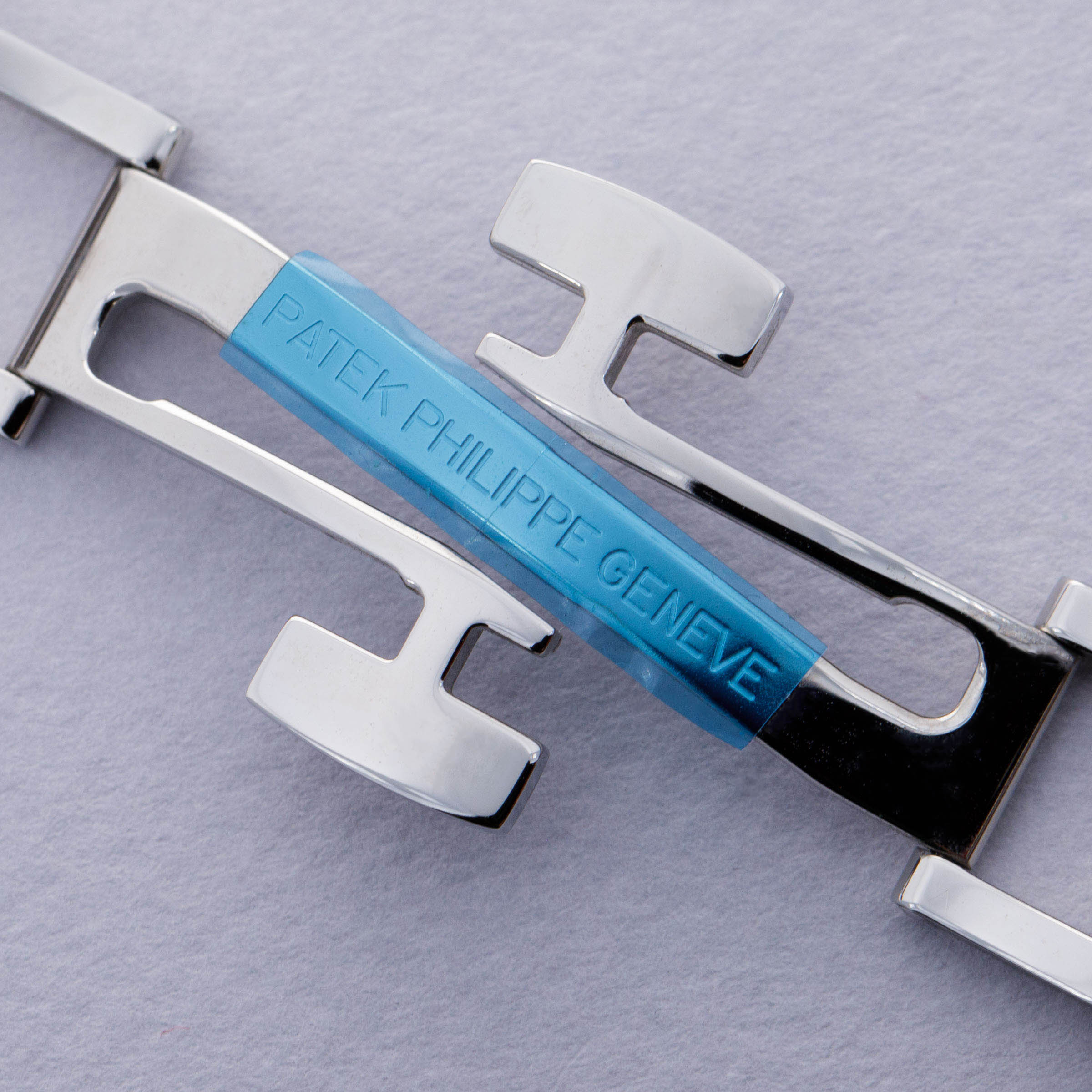 PATEK PHILIPPE ゴルフタオル　新品未使用 2022 Patek Philippe Ref. 5168G Tiffany Stamped - Fog City