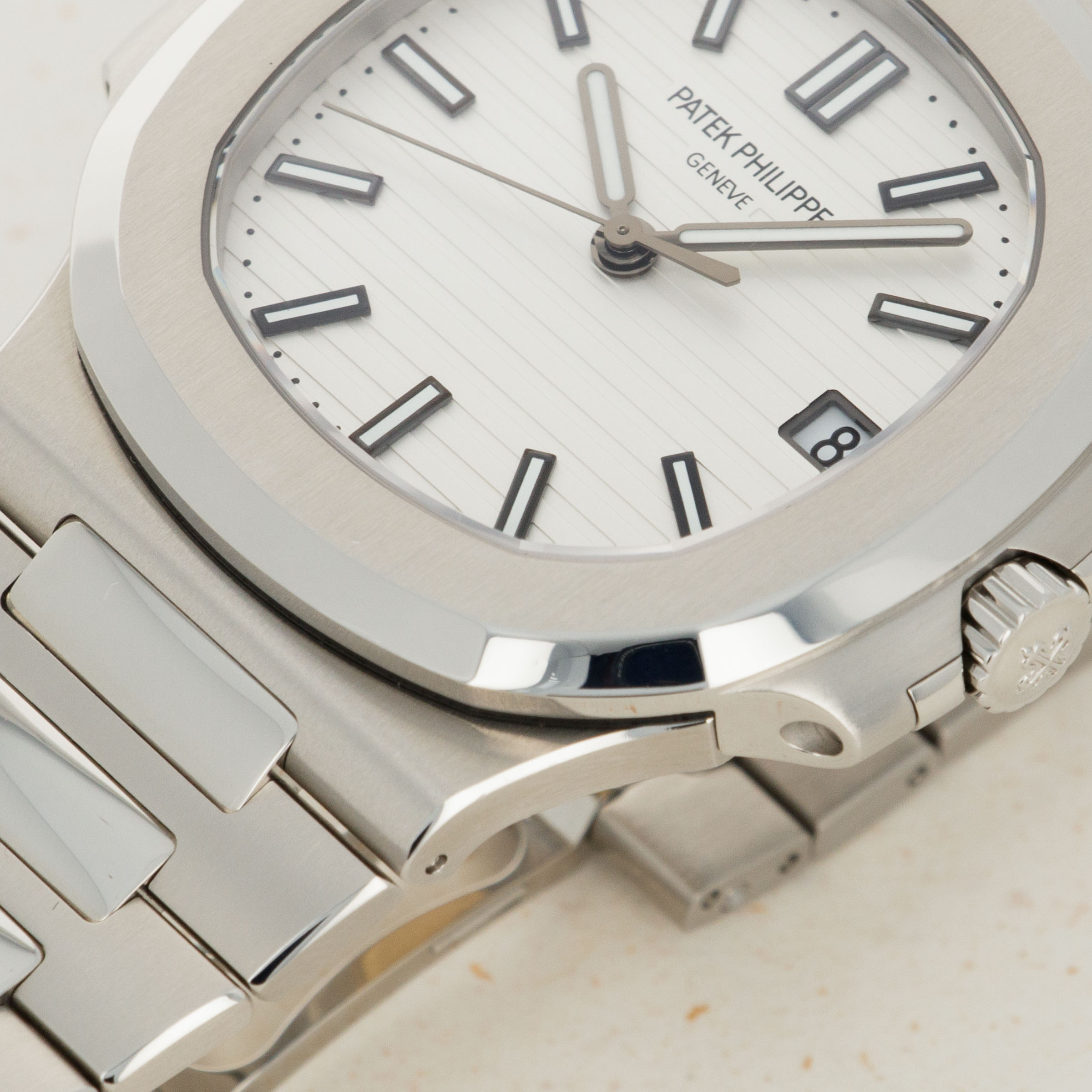 Patek philippe nautilus 5711 cheap white