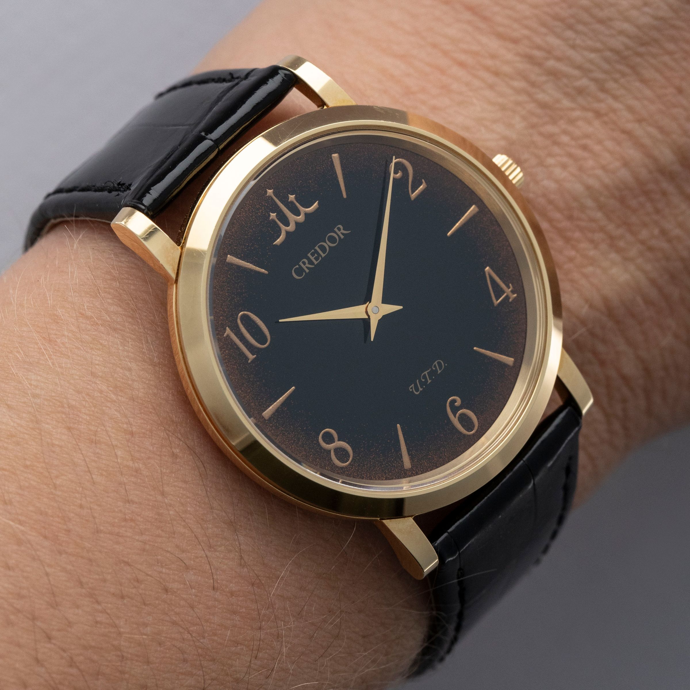 希少　CREDOR　18KT CREDOR 18kt+SS Quartz Watch 32.4mm Gold Dial Black Strap