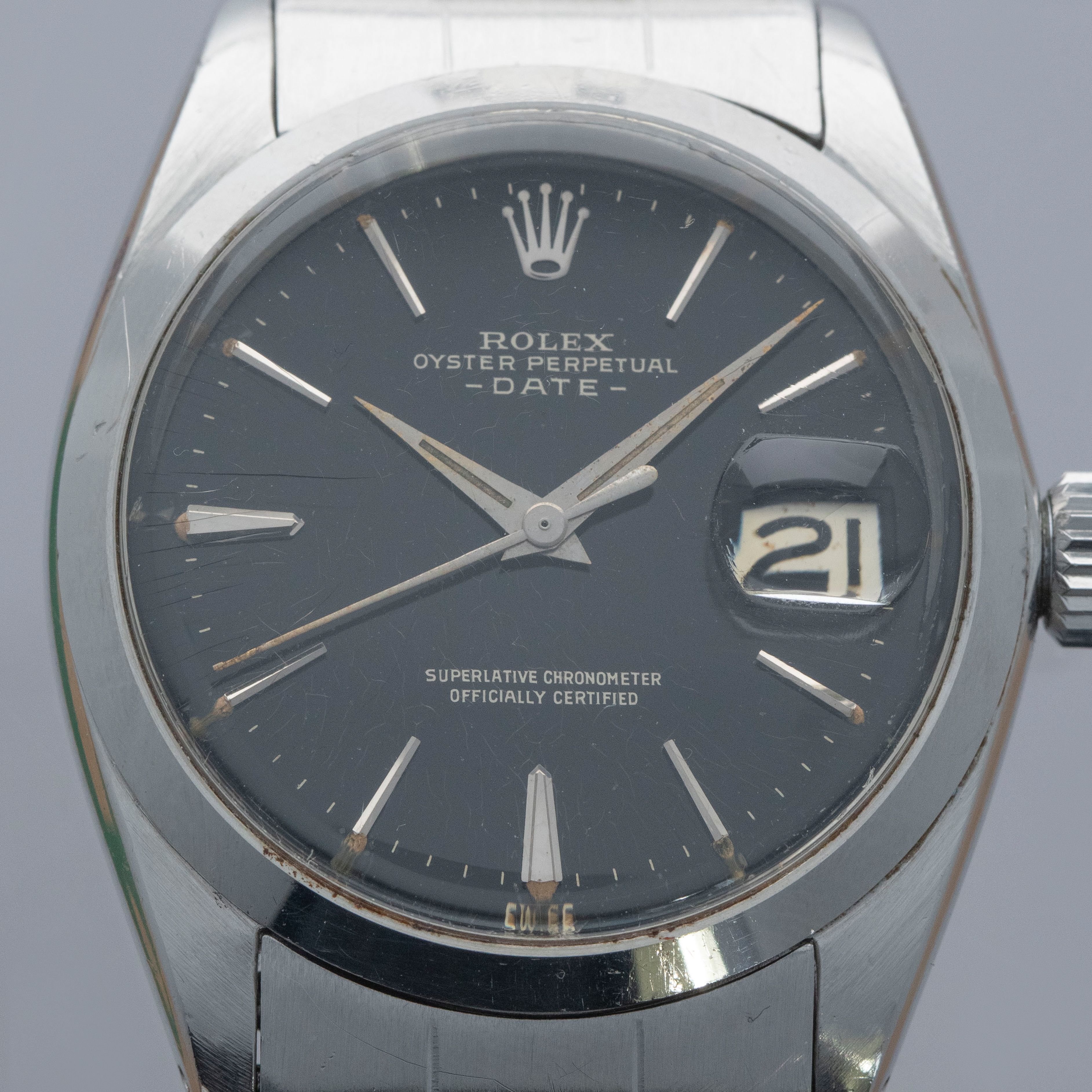 ROLEX Oyster Perpetual Date 1500 部品取り Rolex Oyster Perpetual Date 1500 Black Gilt Dial | Auctions