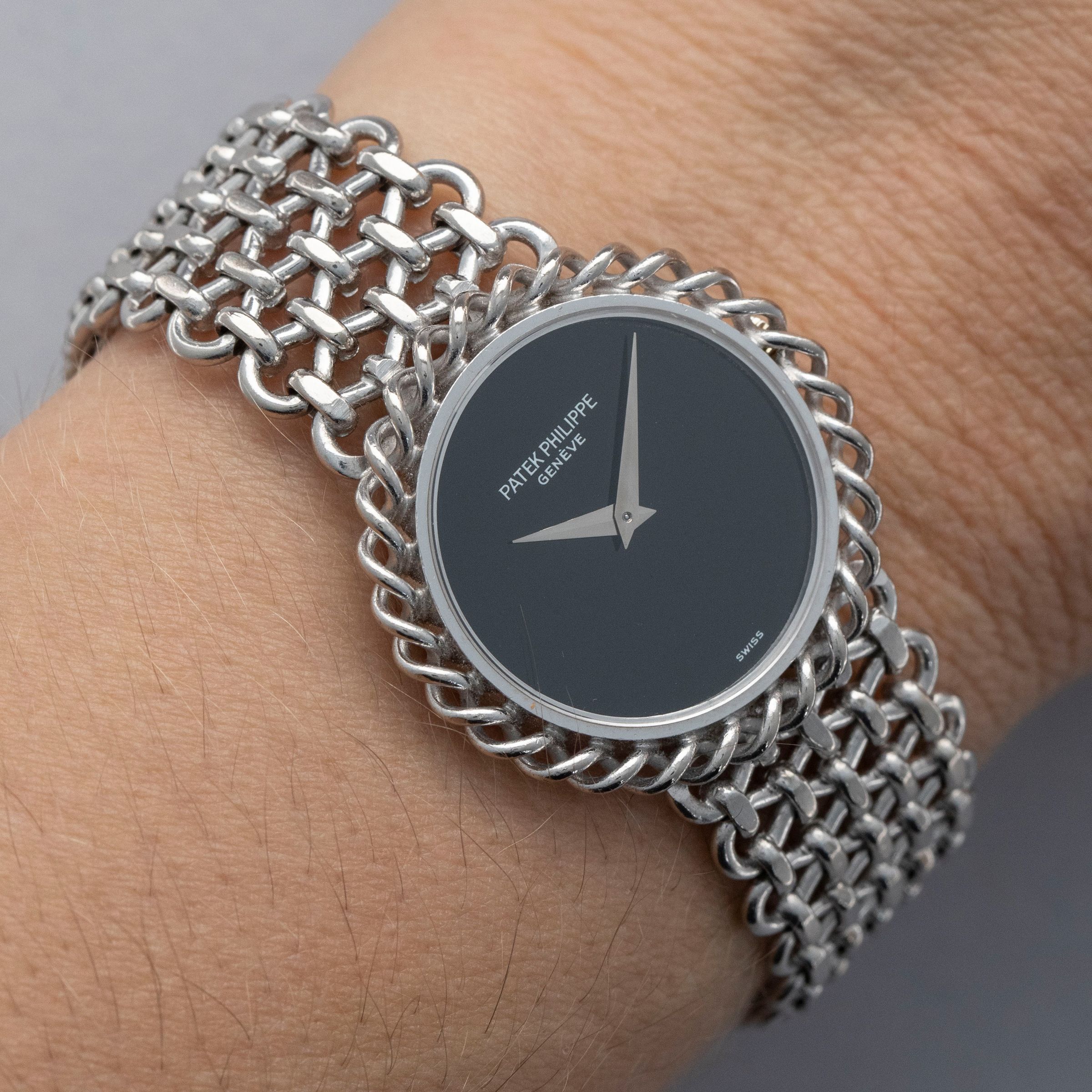 Patek Philippe Ladies 4283/1G Onyx Dial Integrated Bracelet 18k WG