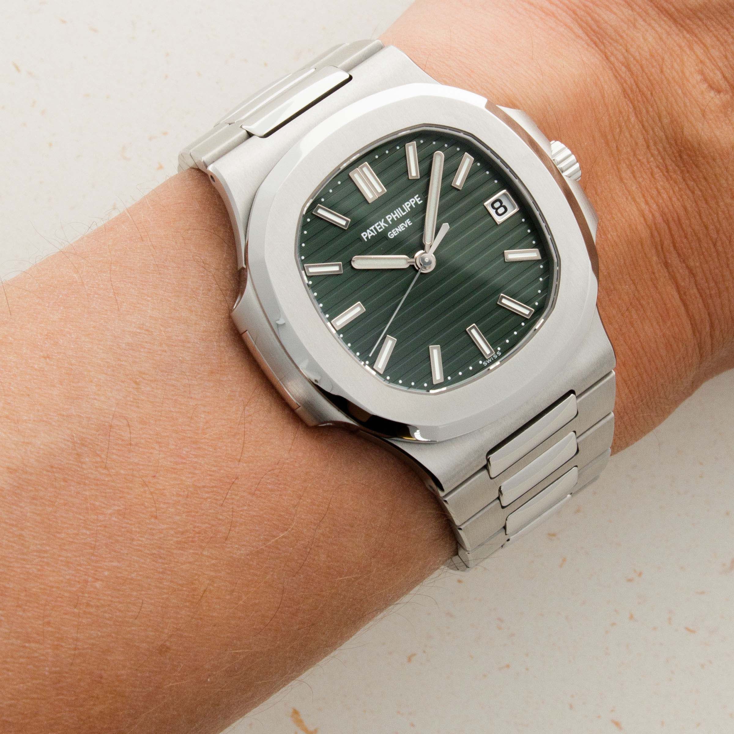 Patek Philippe Green Nautilus 5711 014 Auctions Loupe This