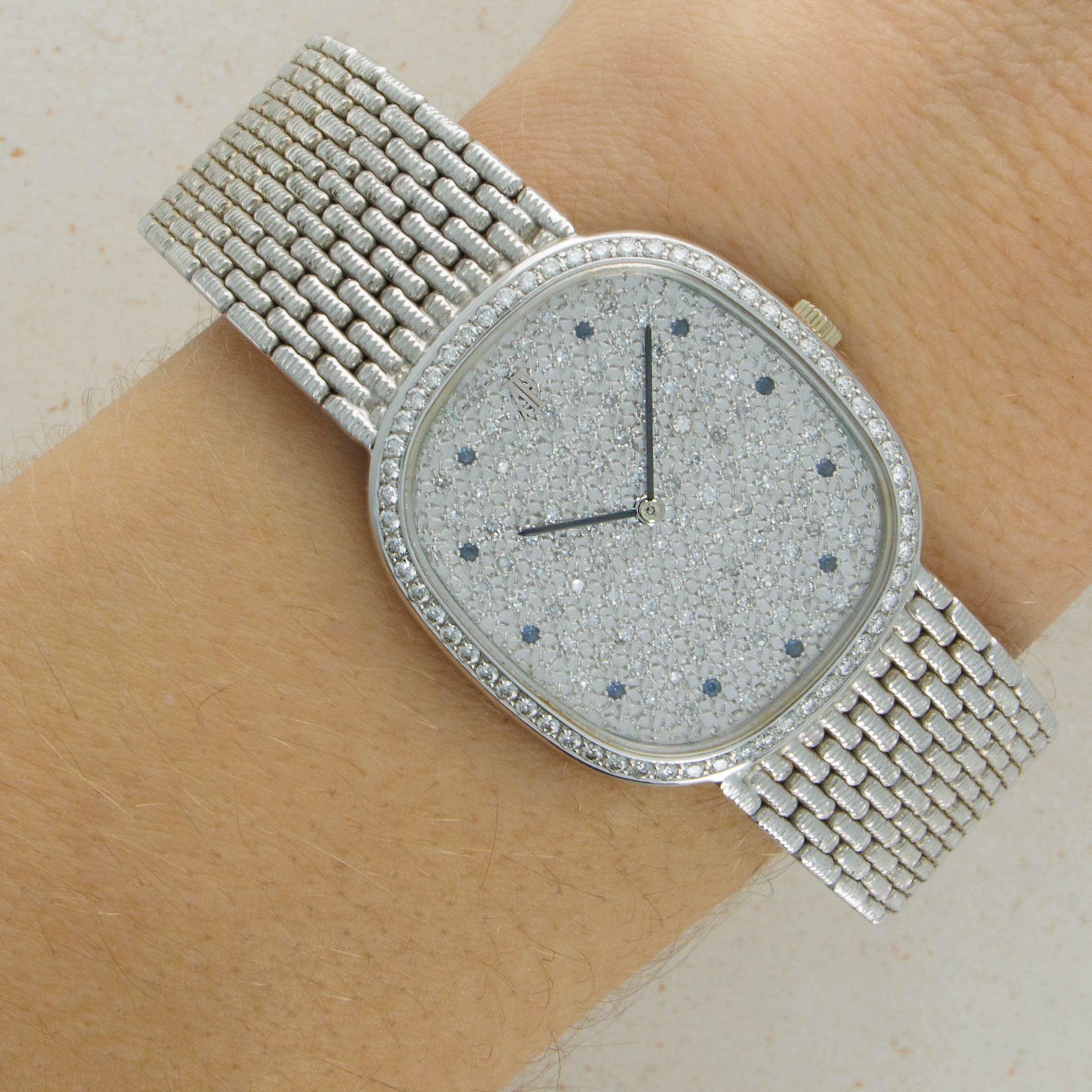 Details diamond hotsell quartz watch