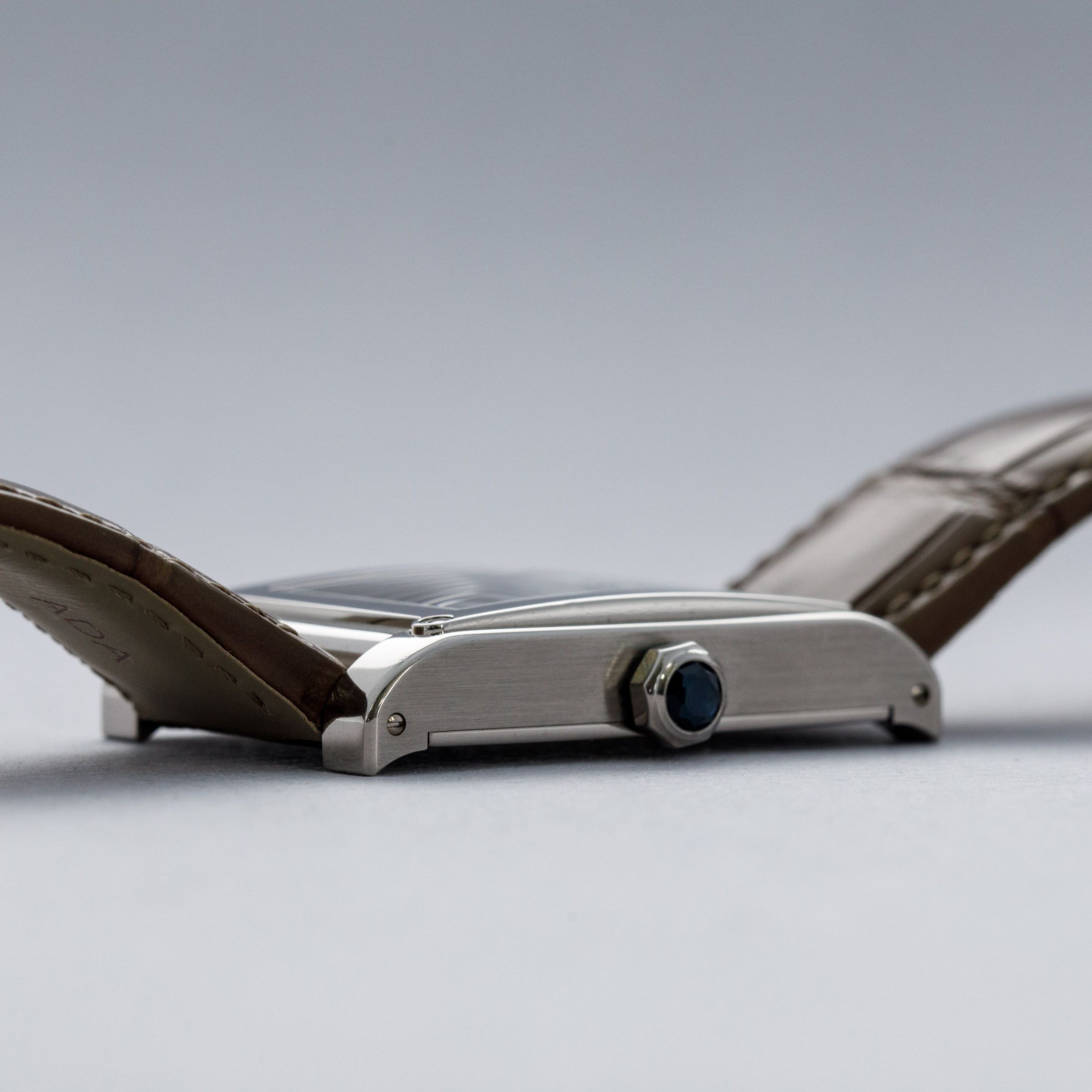 CARTIER CPCP TANK A VIS WANDERING HOURS 2554 18K WG | Auctions