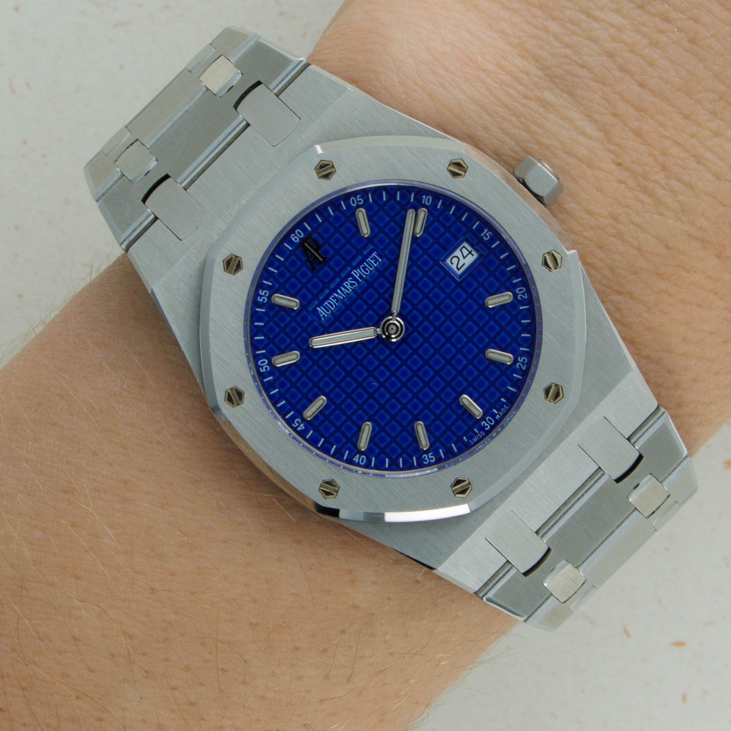 Audemars Piguet Royal Oak 56175 Yves Klein Blue Auctions Loupe