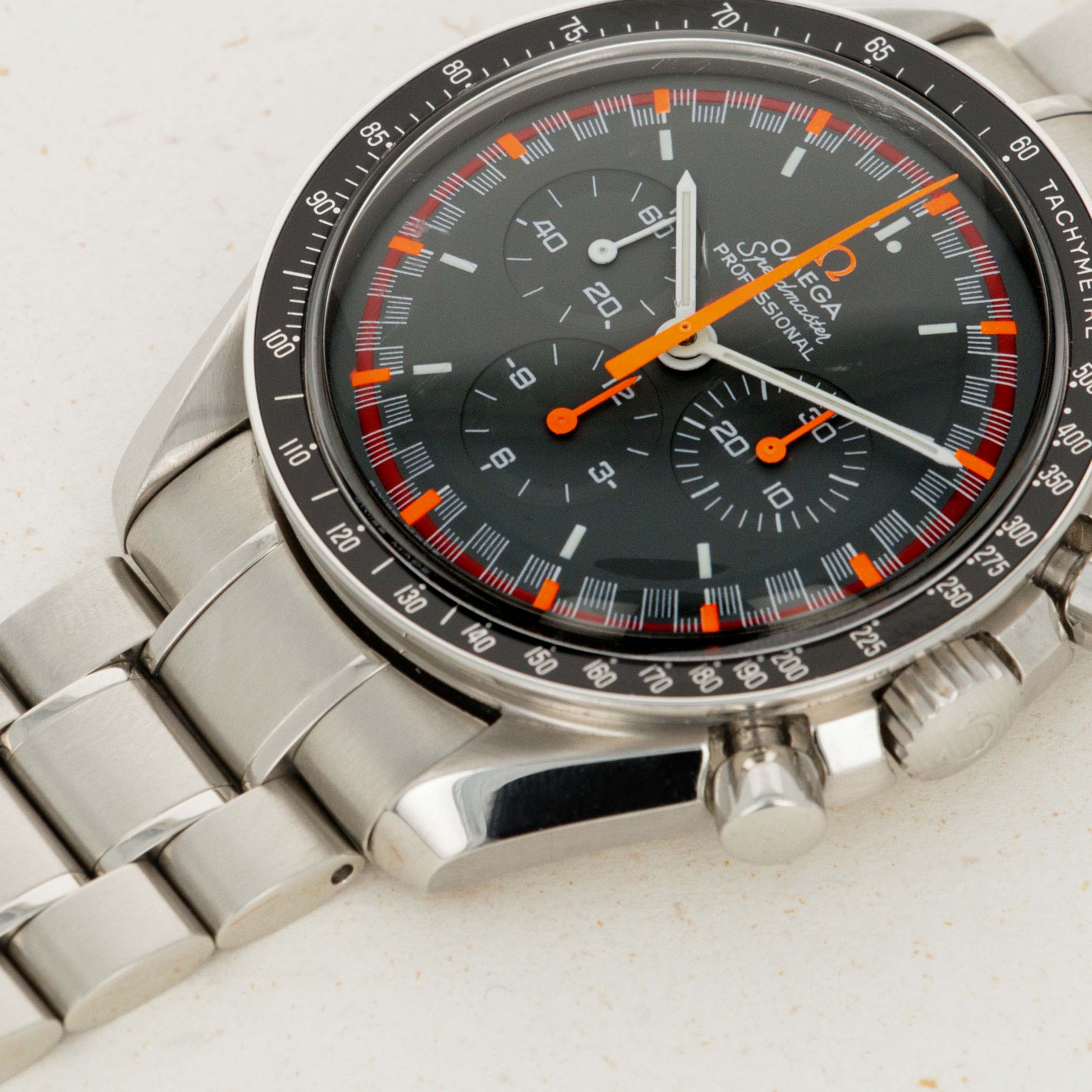 Omega Speedmaster 3570.40 Racing Dial Japan Edition