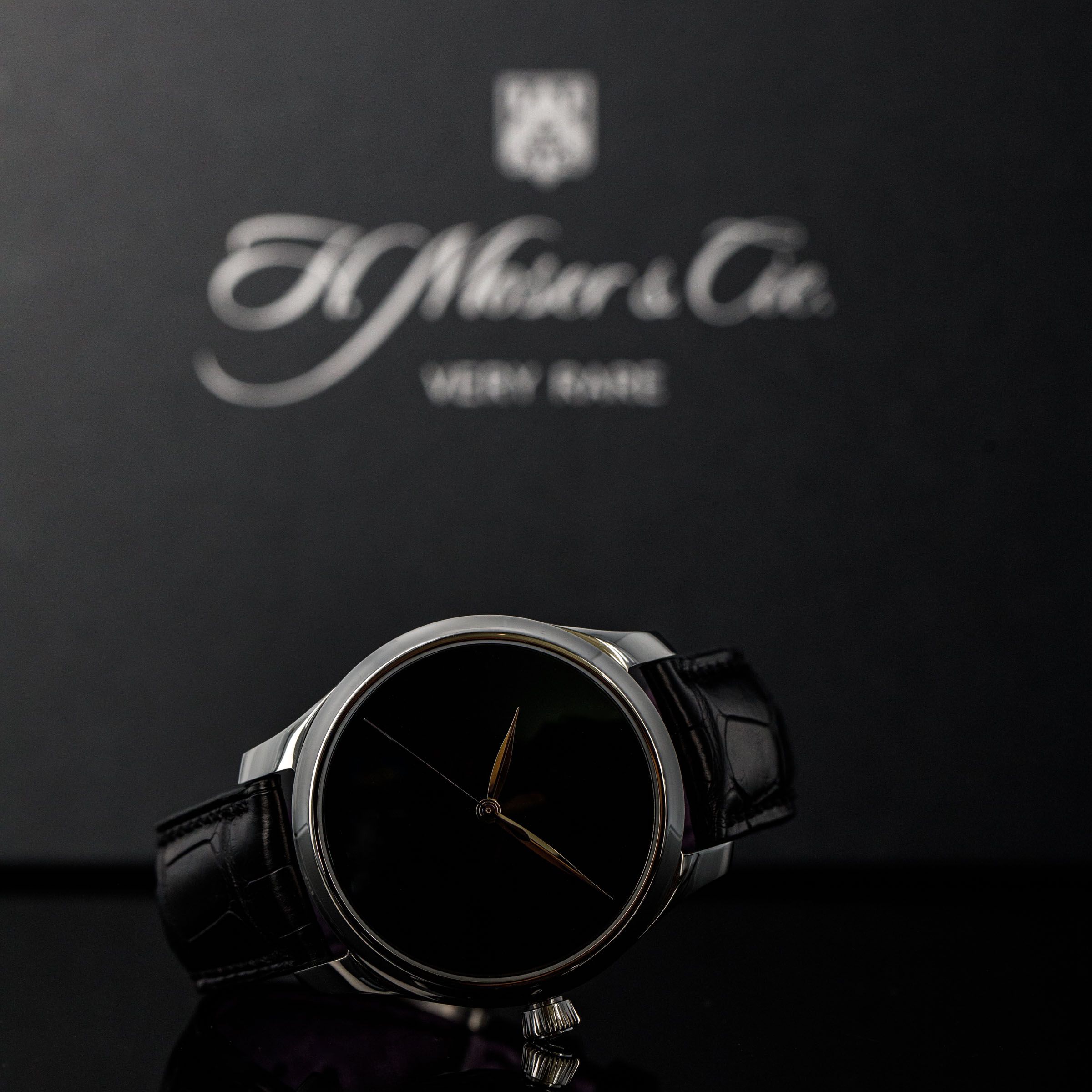 H. Moser & Cie. Endeavour Centre Seconds Concept Vantablack 1200